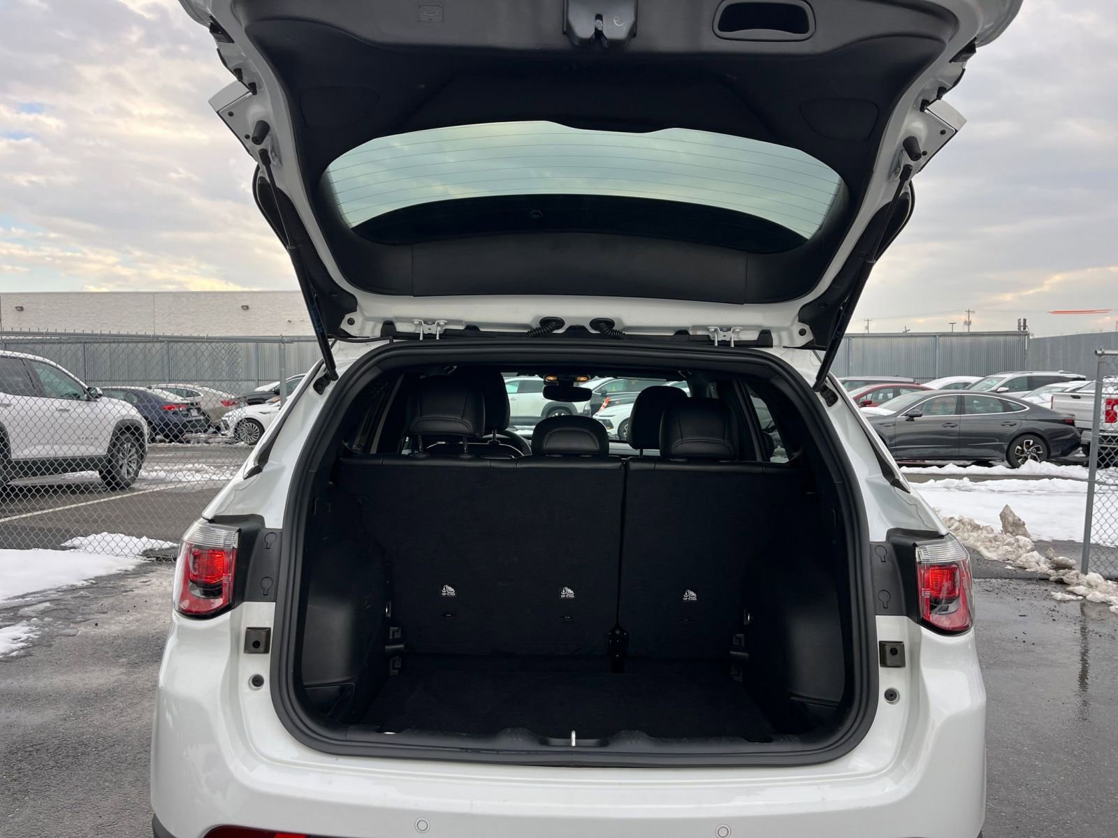 Thumbnail: 2025 Jeep Compass - 32