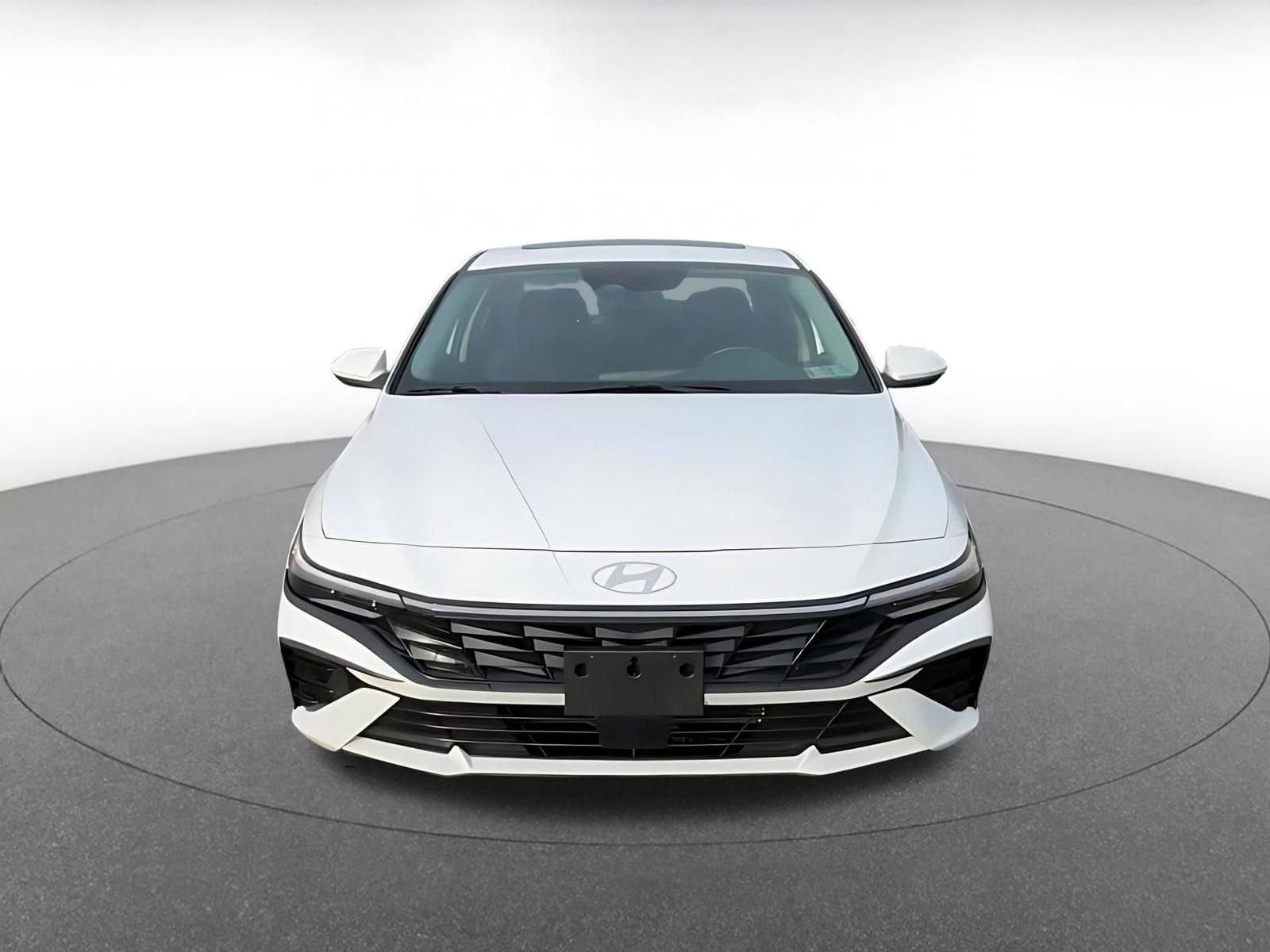 Thumbnail: 2025 Hyundai Elantra - 5