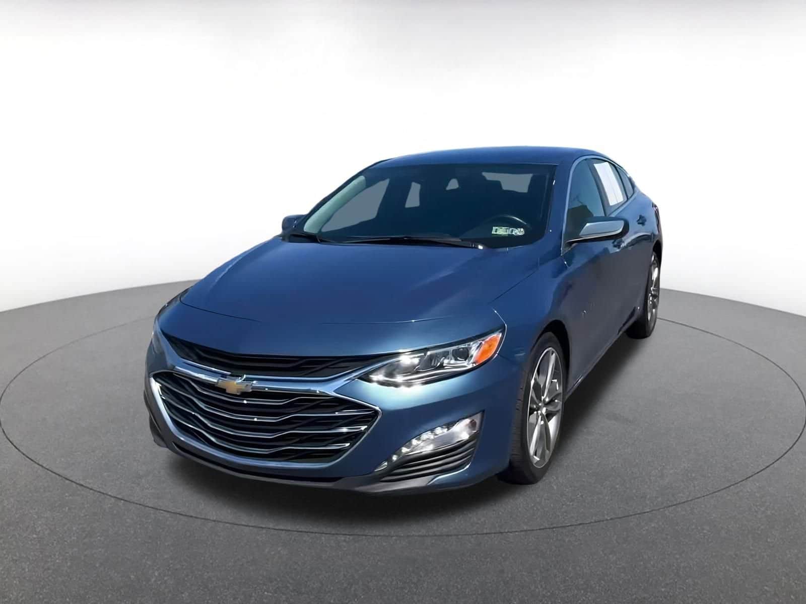 Thumbnail: 2024 Chevrolet Malibu - 6