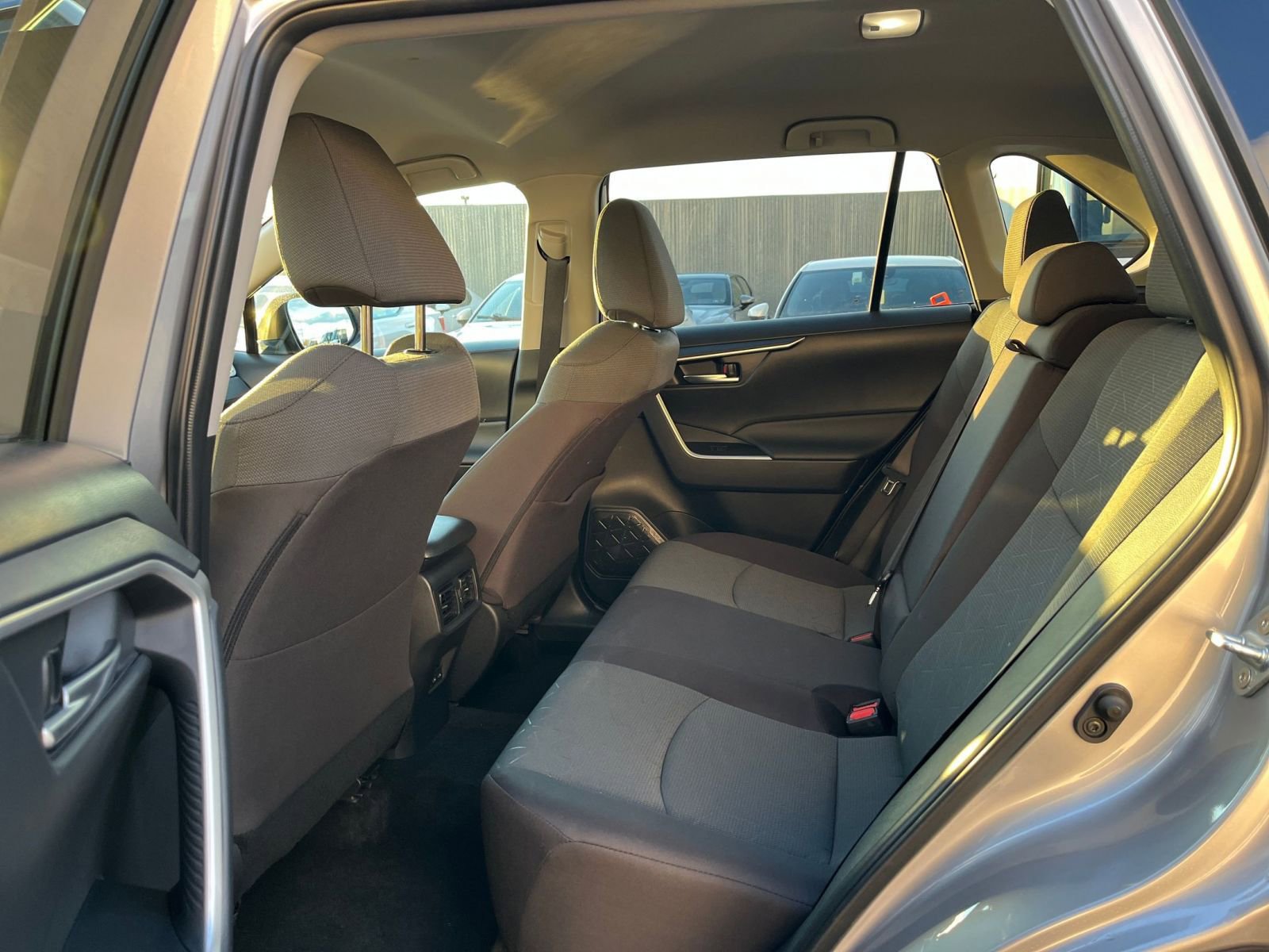 Thumbnail: 2025 Toyota RAV4 - 25