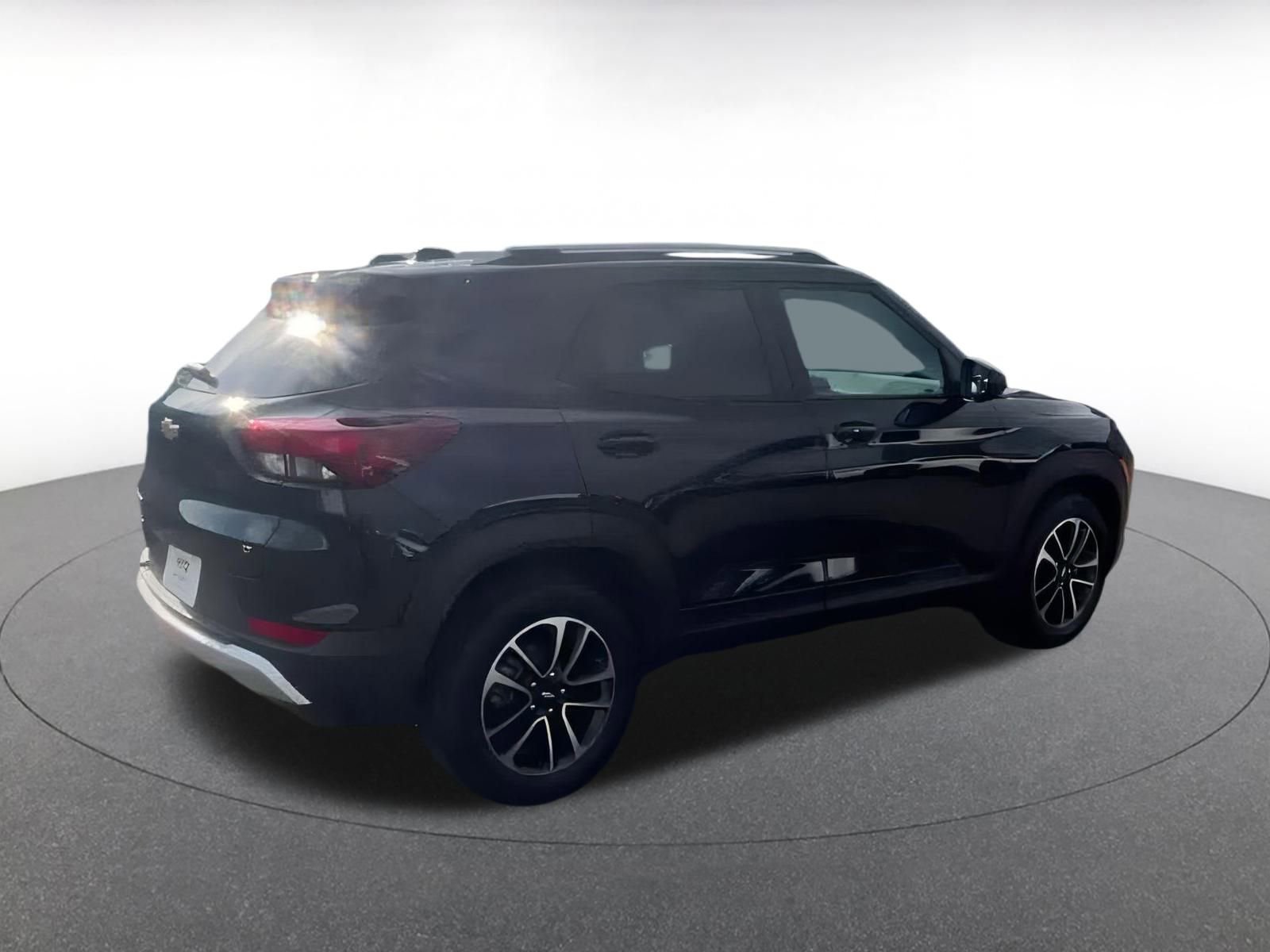 Thumbnail: 2025 Chevrolet TrailBlazer - 15