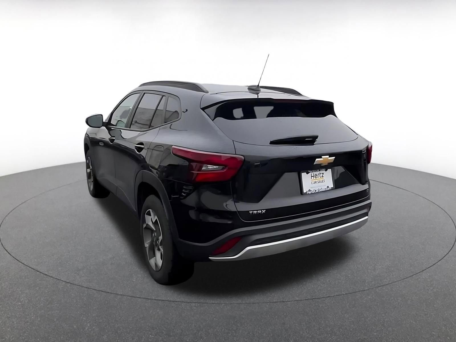 Thumbnail: 2025 Chevrolet Trax - 11