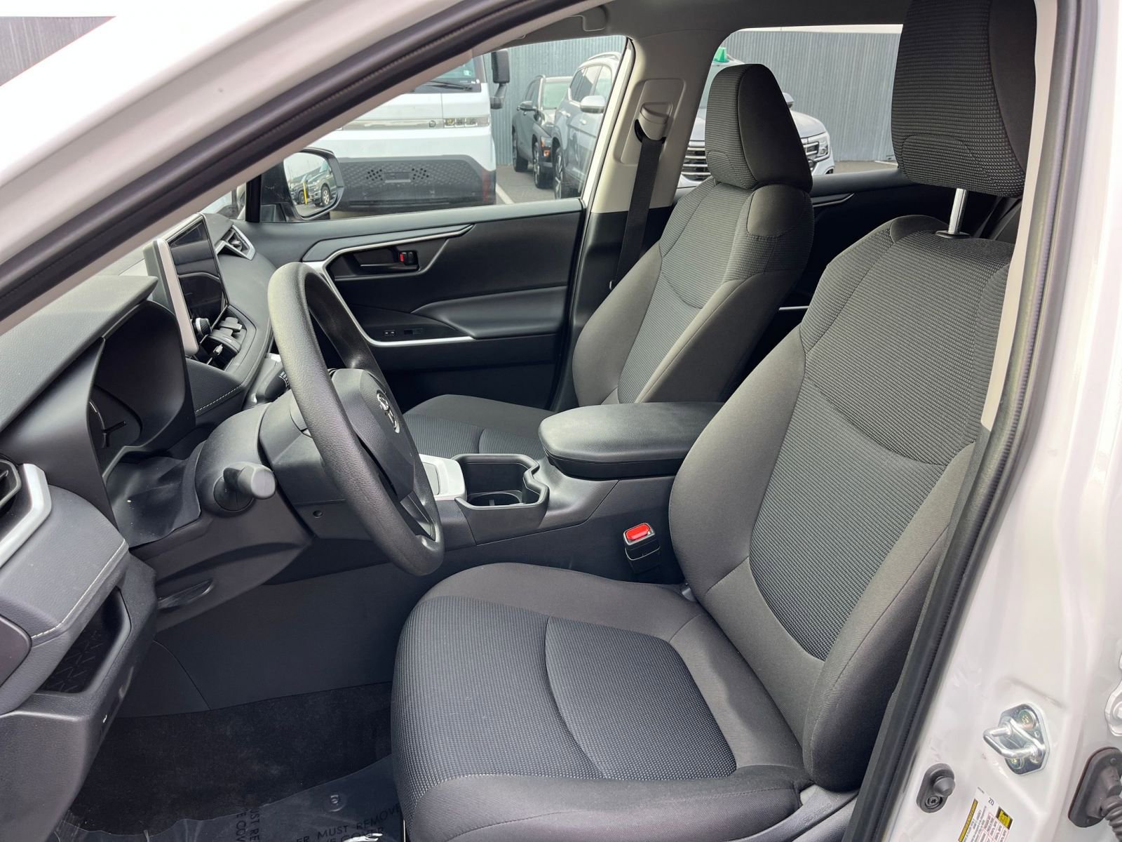 Thumbnail: 2025 Toyota RAV4 - 35