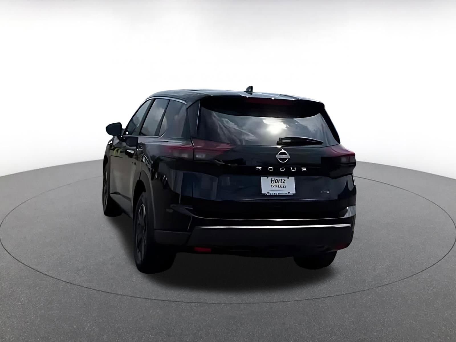 Thumbnail: 2025 Nissan Rogue - 10