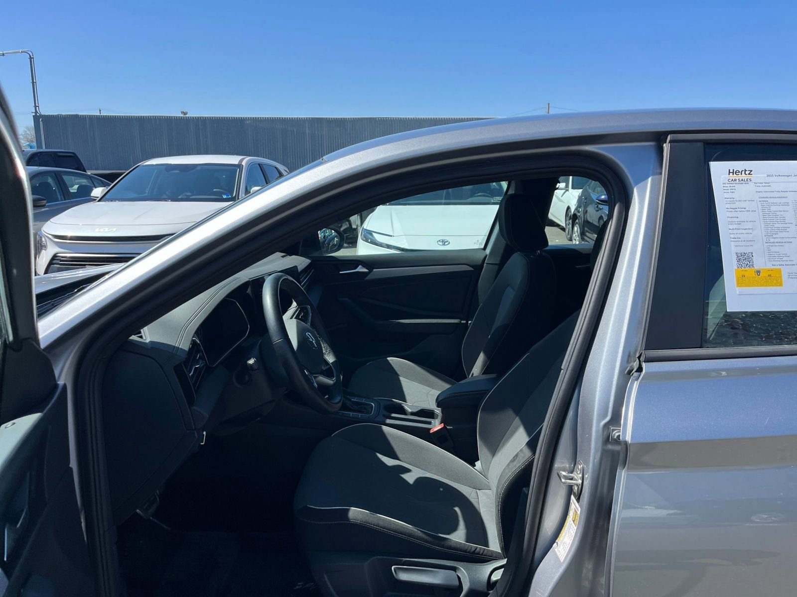 Thumbnail: 2025 Volkswagen Jetta - 25