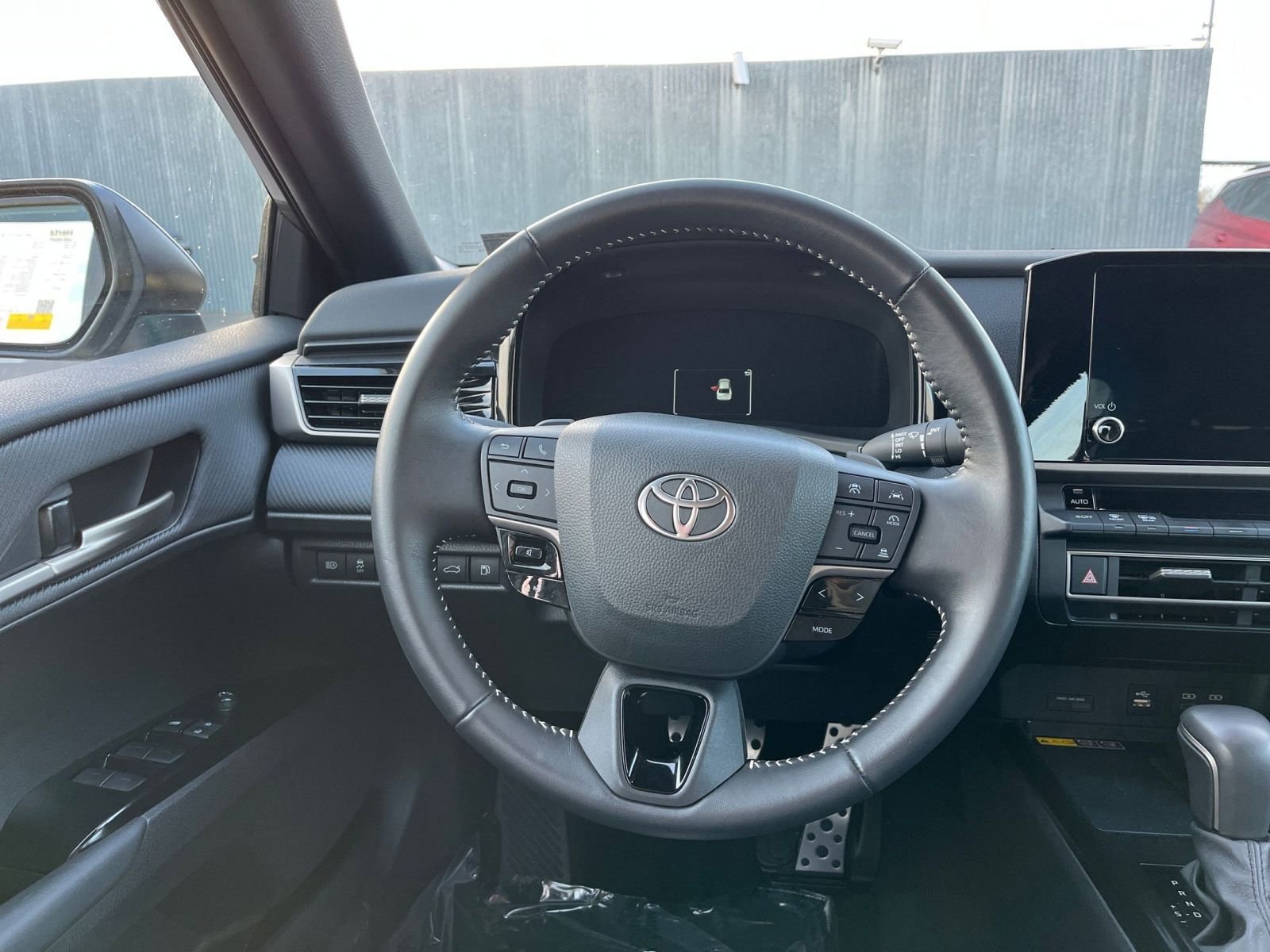 Thumbnail: 2025 Toyota Camry - 28