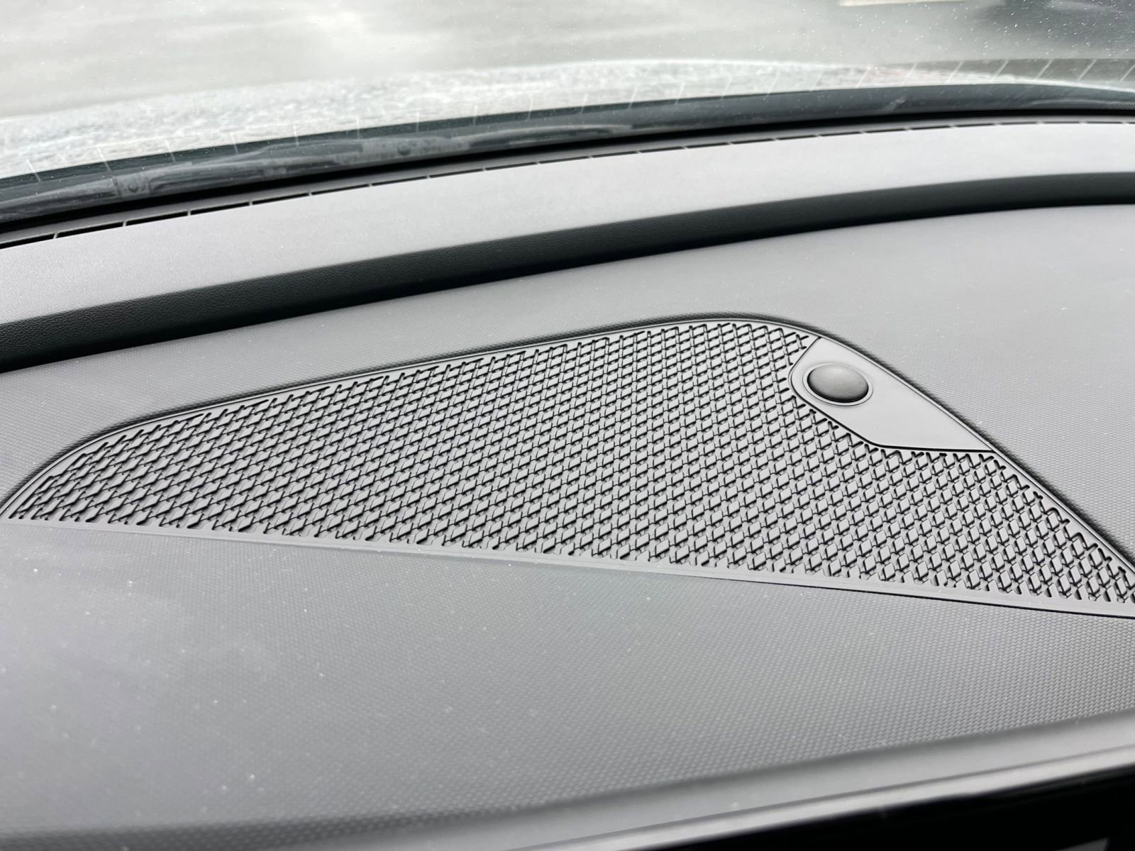 Thumbnail: 2025 Hyundai Elantra - 17