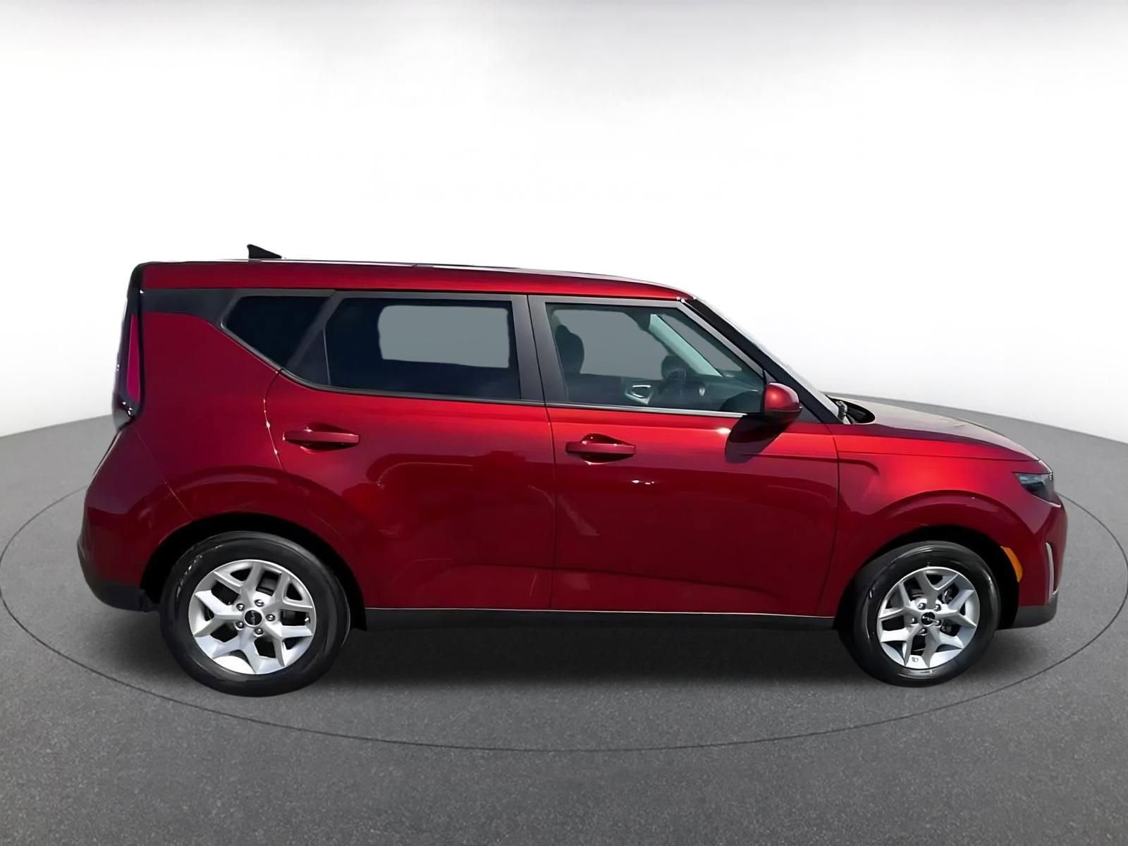 Thumbnail: 2025 Kia Soul - 16