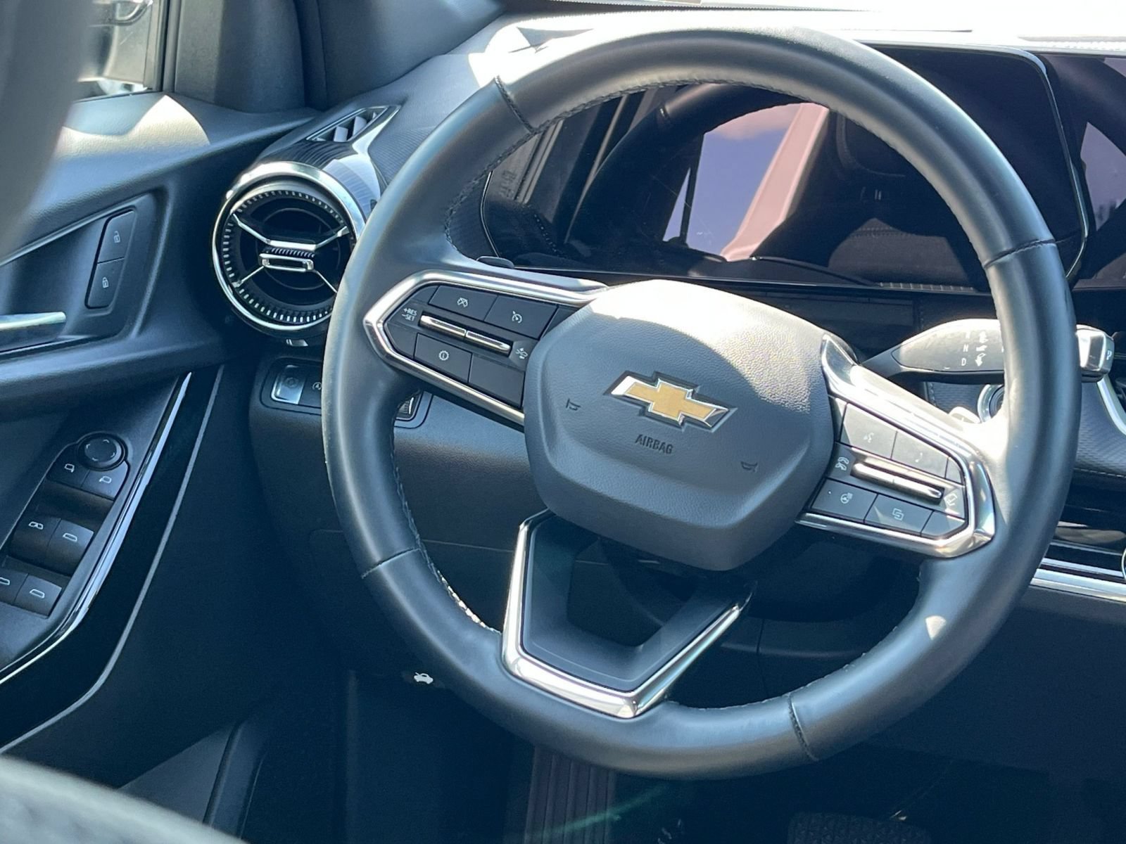 Thumbnail: 2025 Chevrolet Equinox - 27