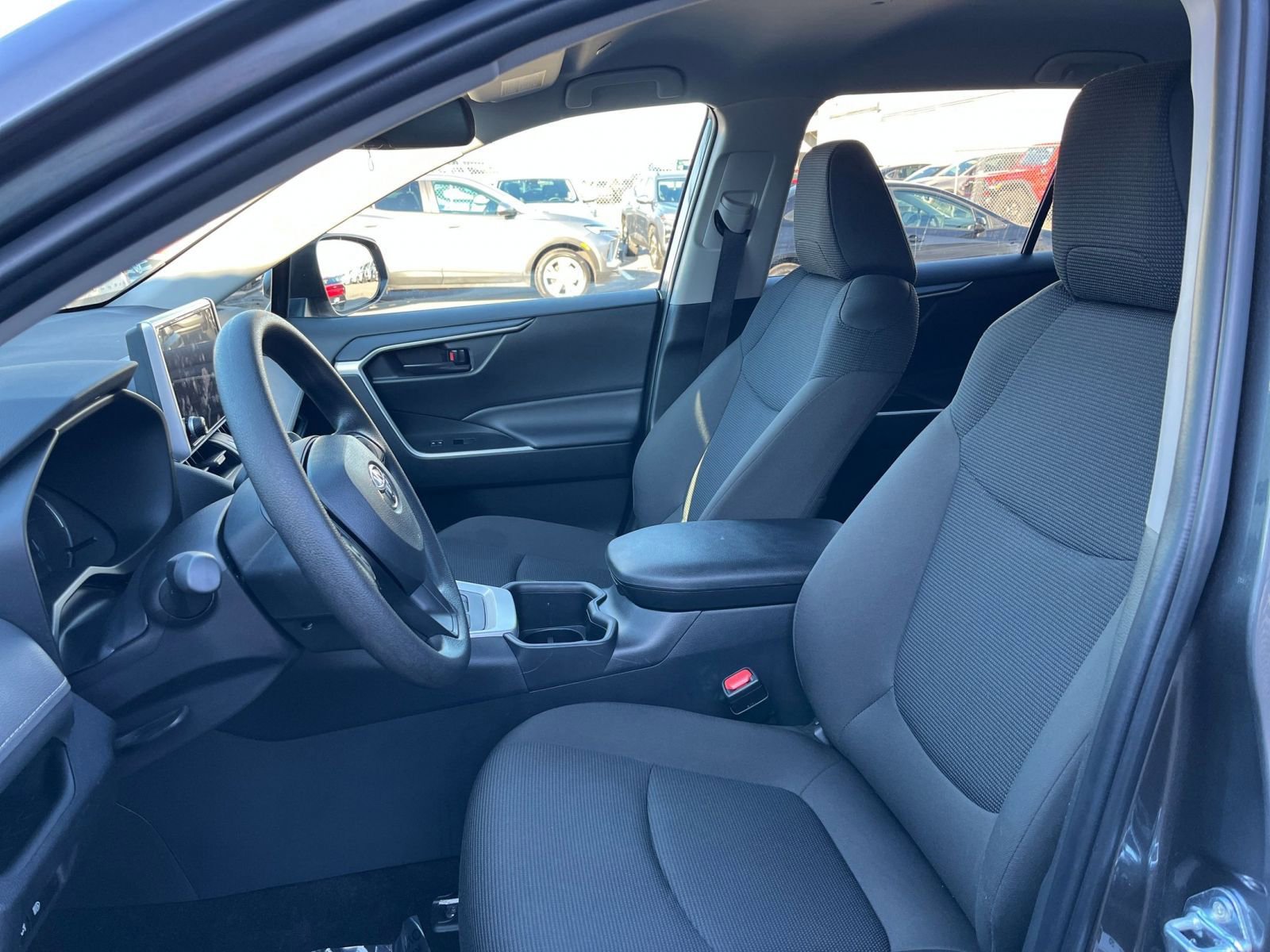 Thumbnail: 2025 Toyota RAV4 - 35