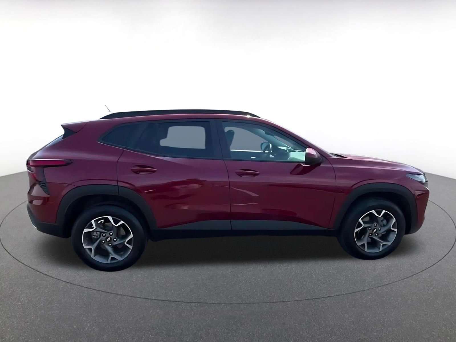 Thumbnail: 2025 Chevrolet Trax - 16