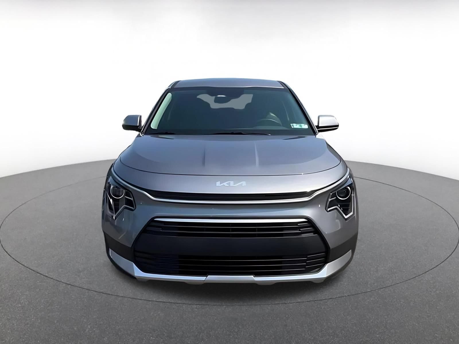 Thumbnail: 2026 Kia Niro - 5