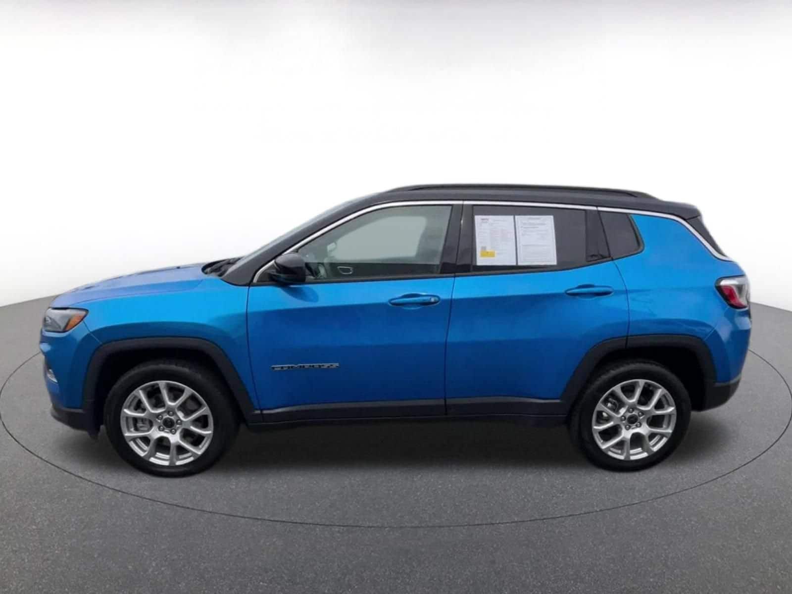 Thumbnail: 2025 Jeep Compass - 8