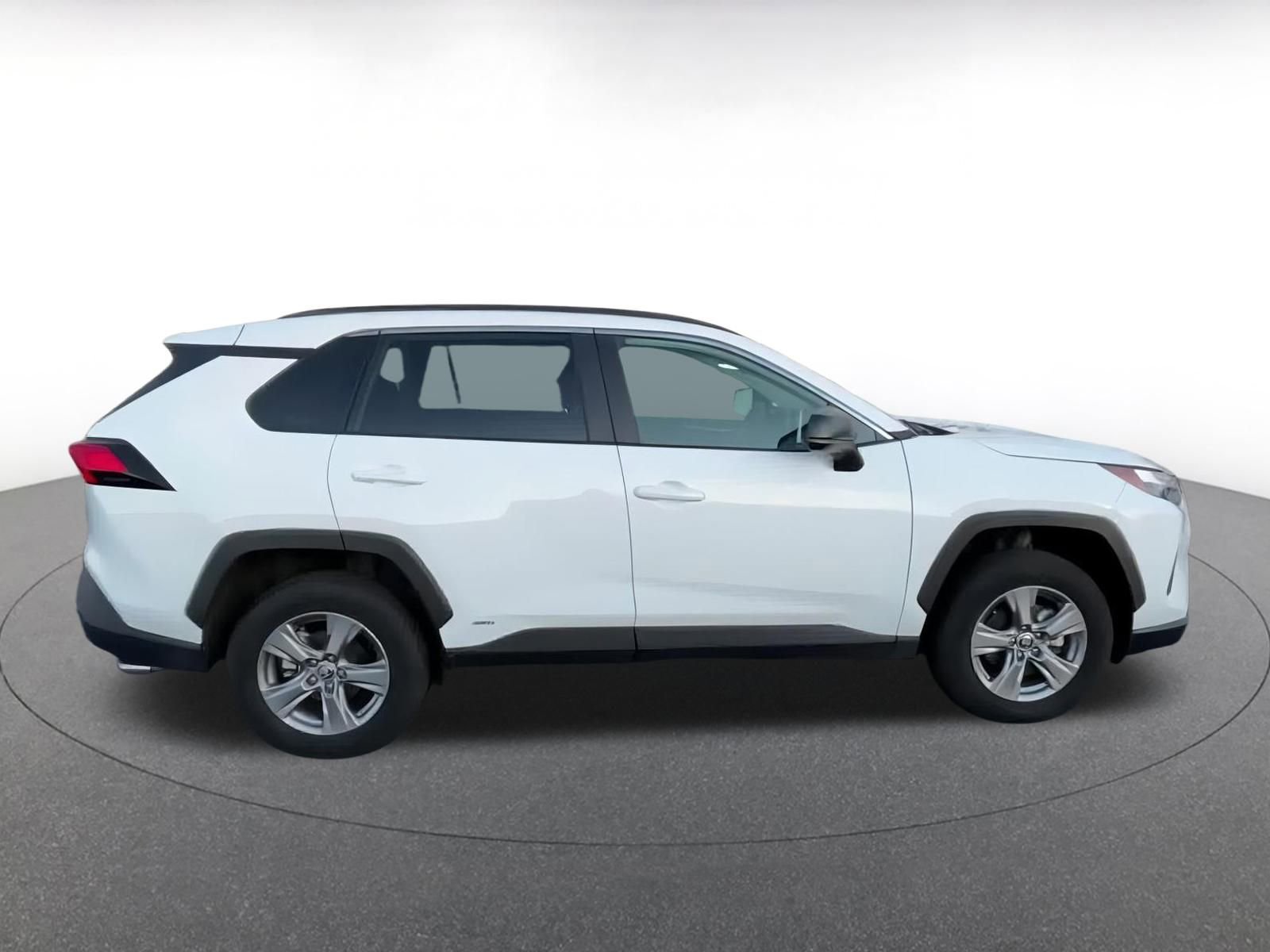 Thumbnail: 2025 Toyota RAV4 - 15