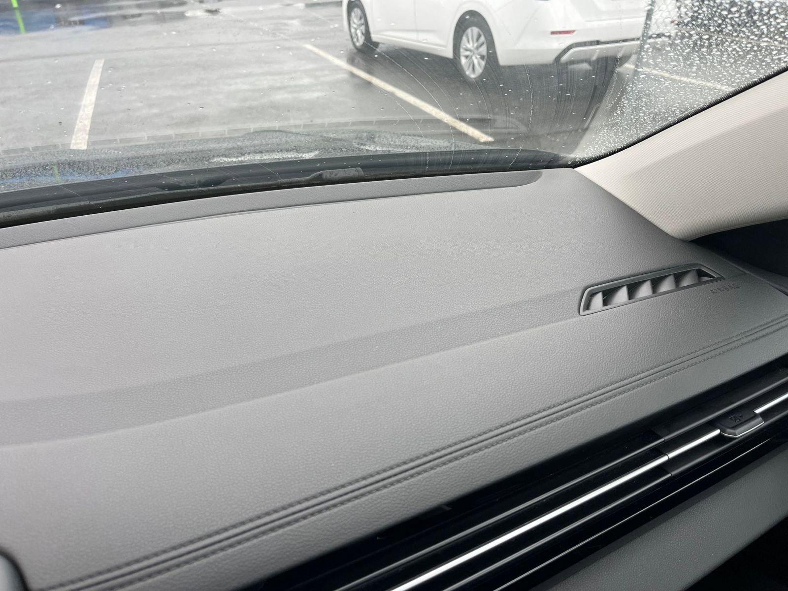 Thumbnail: 2025 Volkswagen Jetta - 33