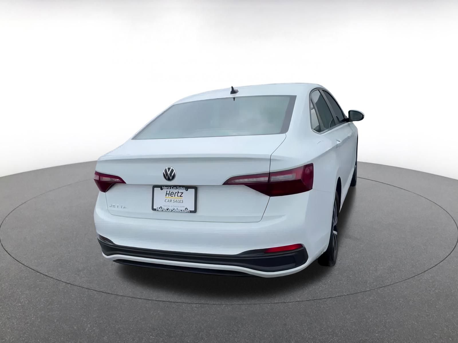 Thumbnail: 2024 Volkswagen Jetta - 8