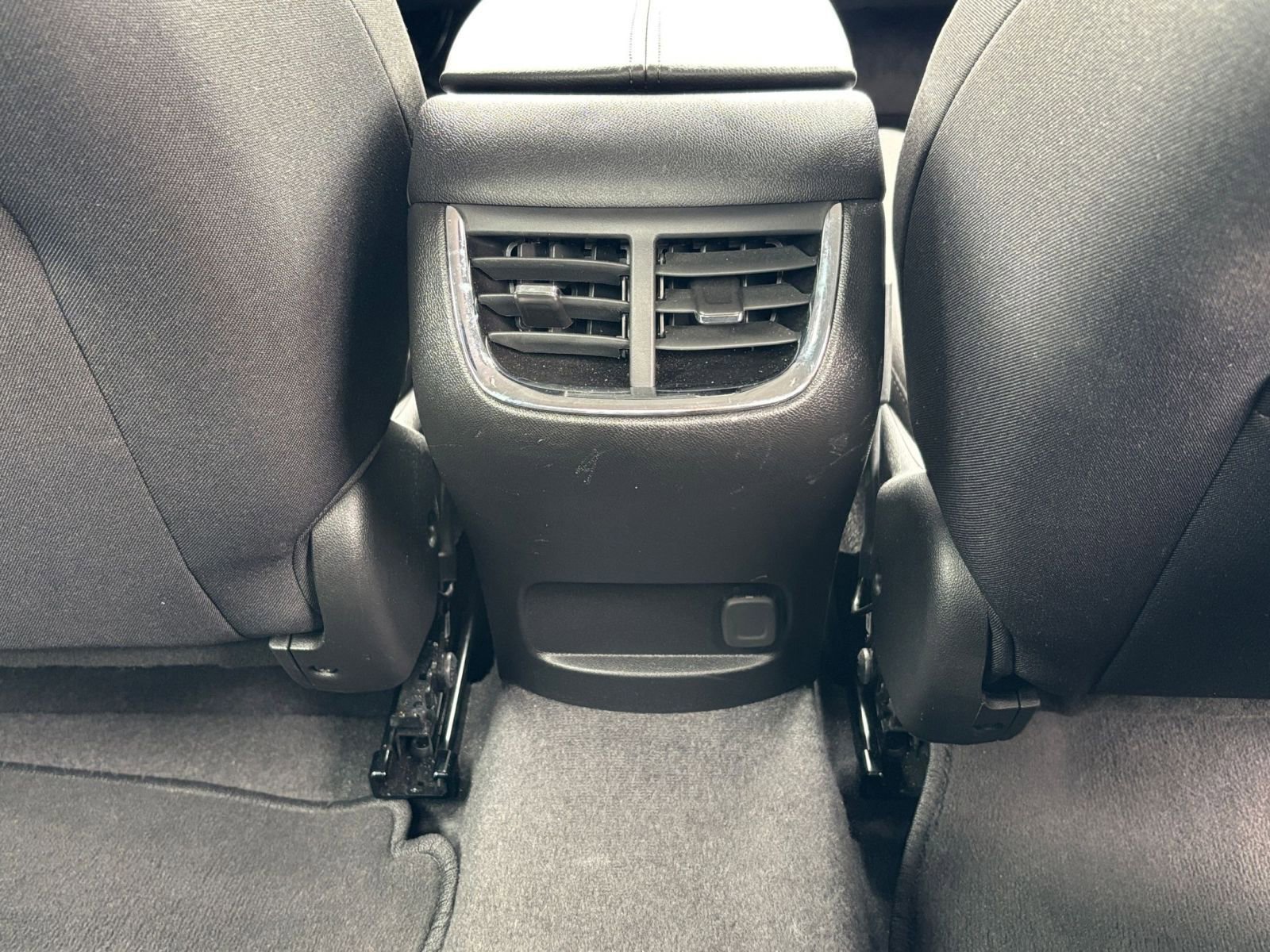 Thumbnail: 2024 Chevrolet Malibu - 25