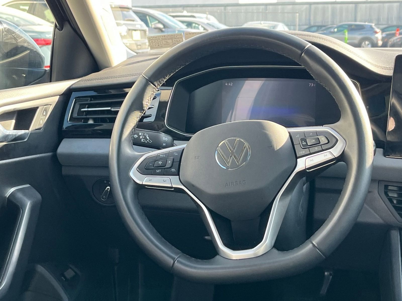 Thumbnail: 2025 Volkswagen Jetta - 28