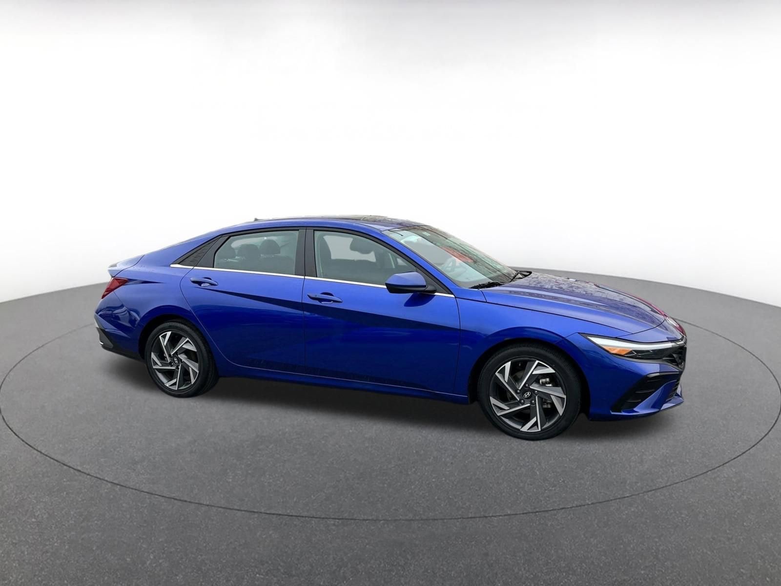 Thumbnail: 2025 Hyundai Elantra - 1