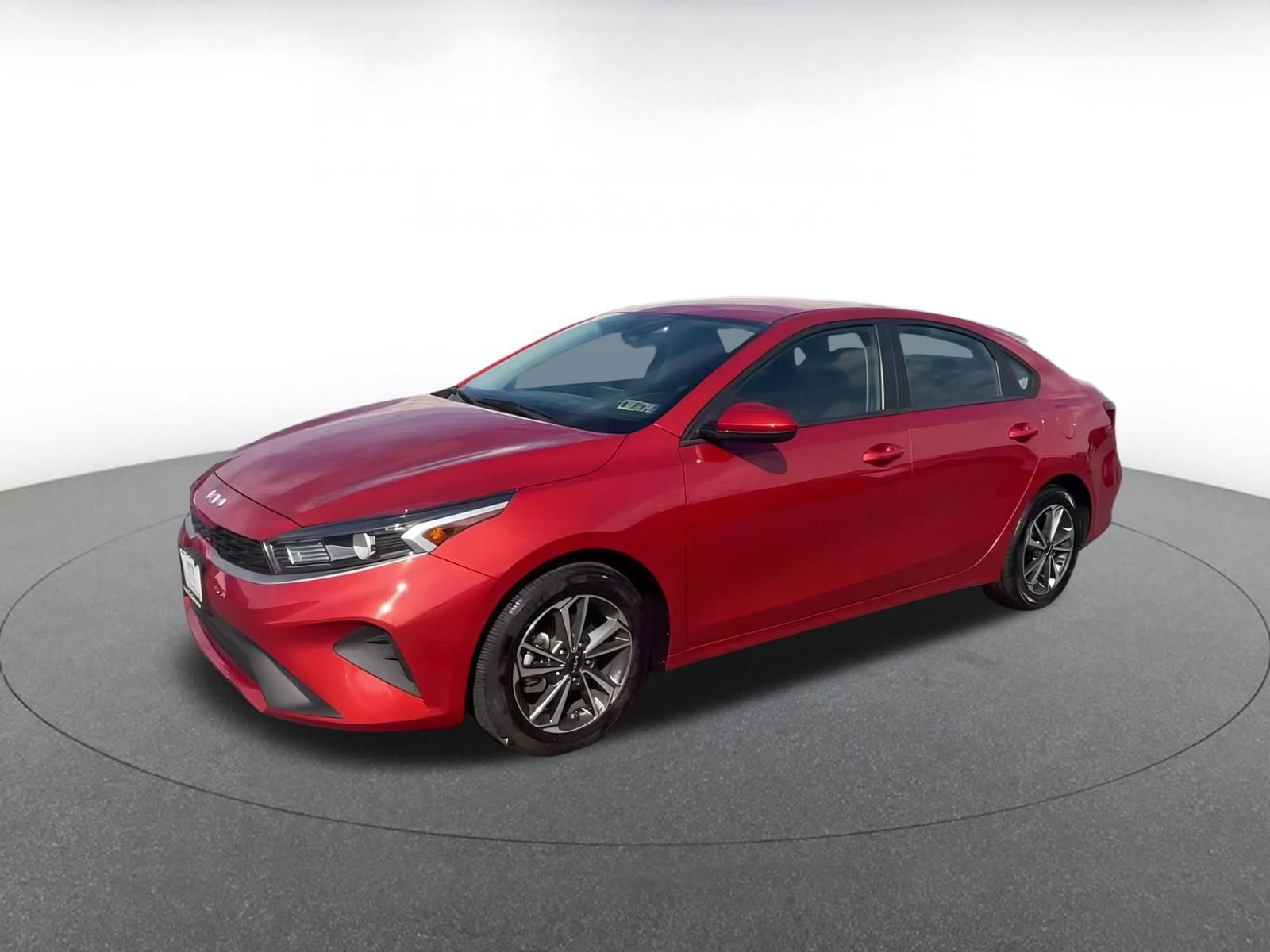 Thumbnail: 2023 Kia Forte - 7