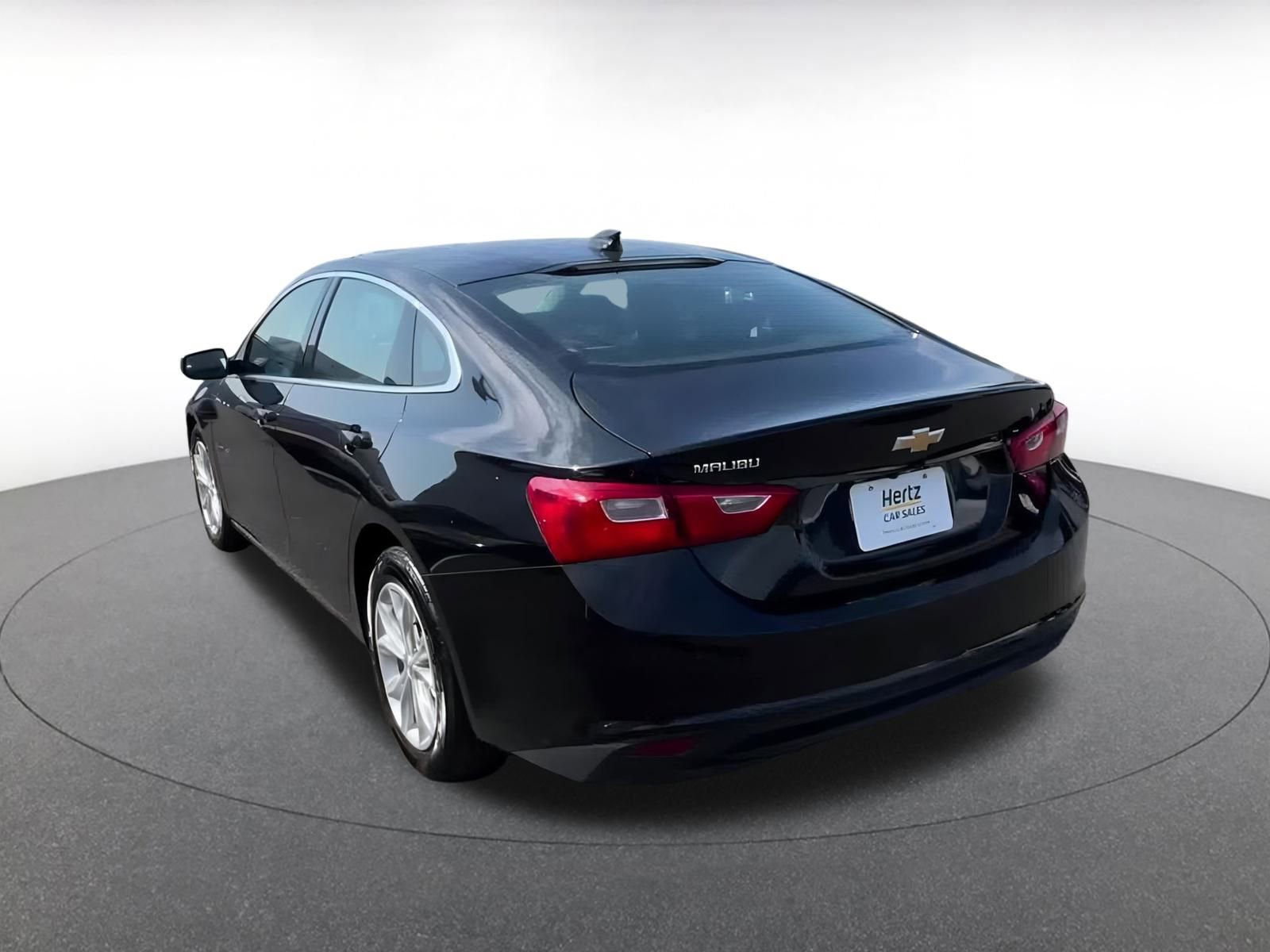 Thumbnail: 2024 Chevrolet Malibu - 11