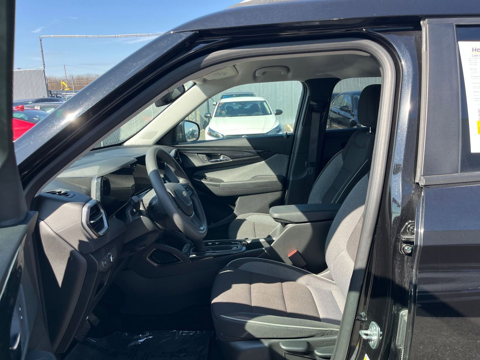 Thumbnail: 2025 Chevrolet TrailBlazer - 26