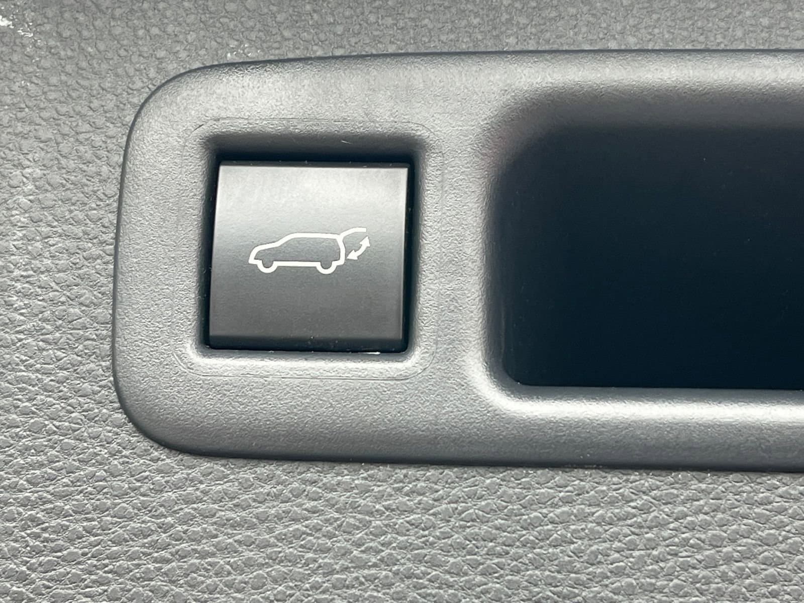 Thumbnail: 2025 Toyota Highlander - 23