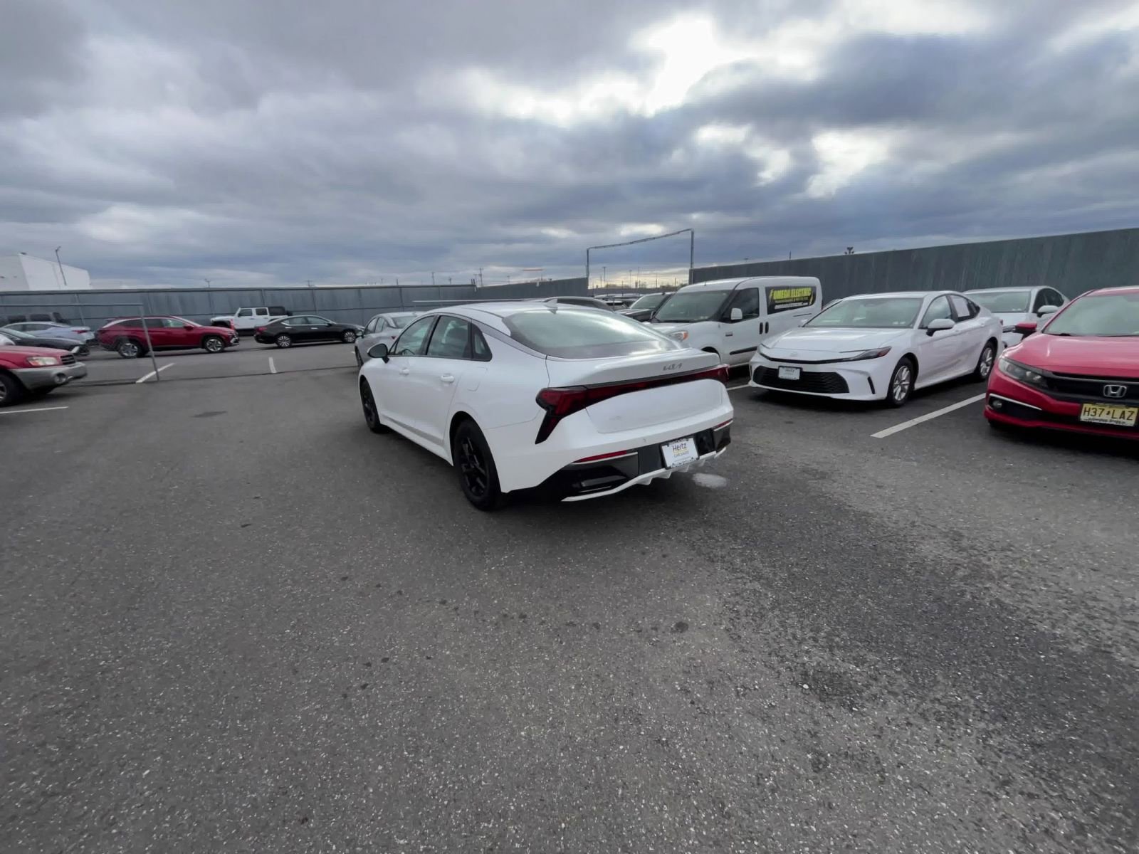 Thumbnail: 2025 Kia K5 - 16