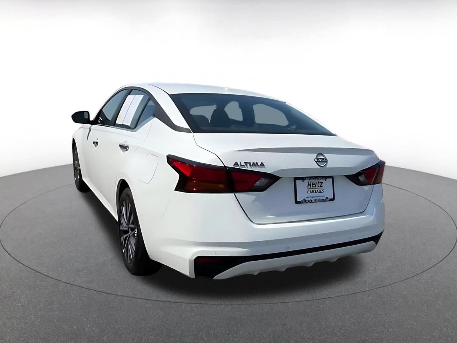 Thumbnail: 2025 Nissan Altima - 11