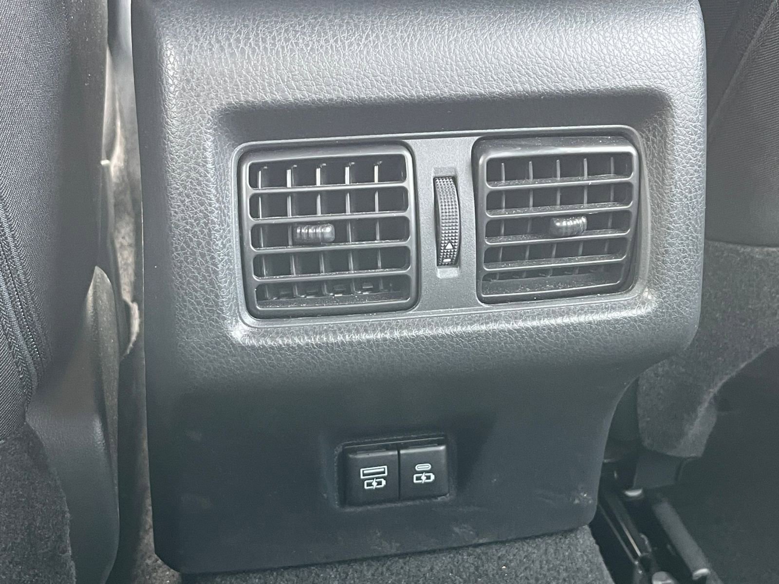 Thumbnail: 2025 Toyota Camry - 23