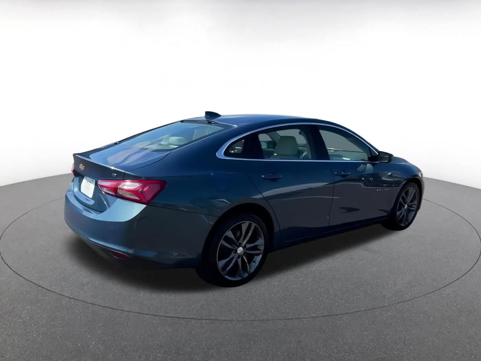 Thumbnail: 2024 Chevrolet Malibu - 13