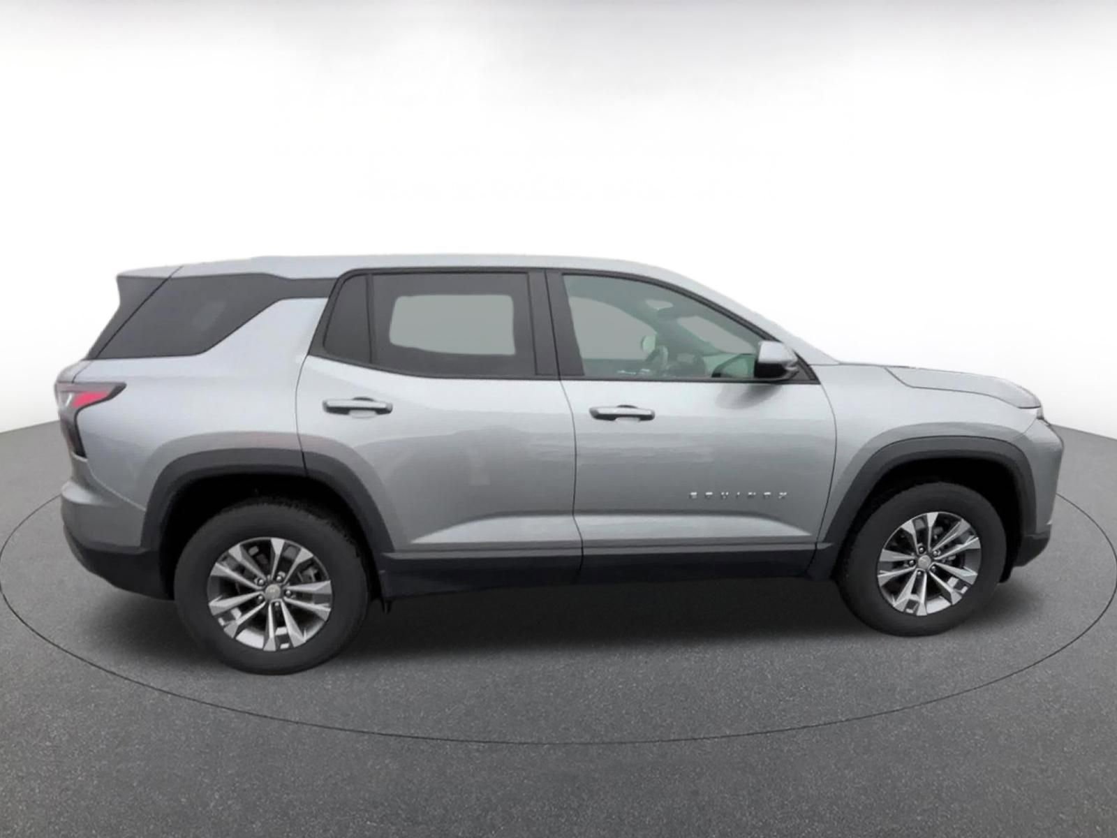 Thumbnail: 2025 Chevrolet Equinox - 16