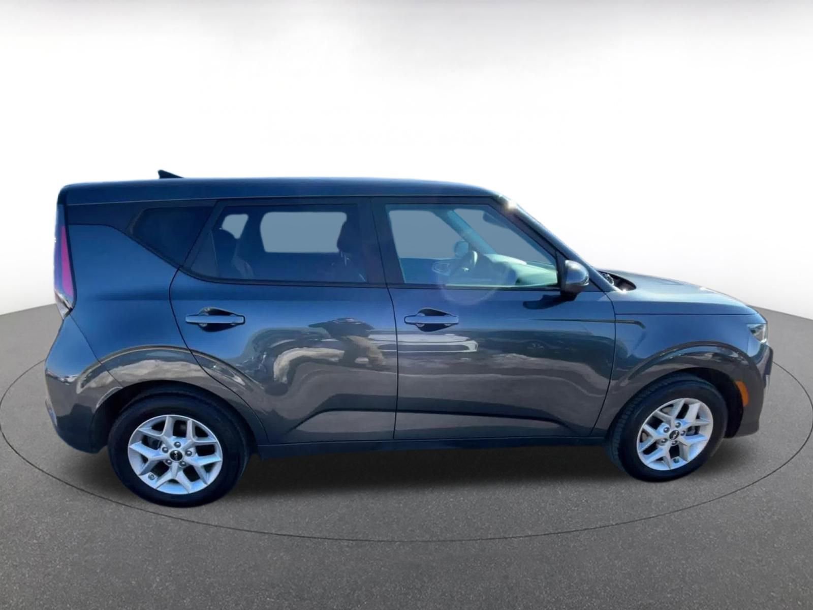 Thumbnail: 2025 Kia Soul - 16