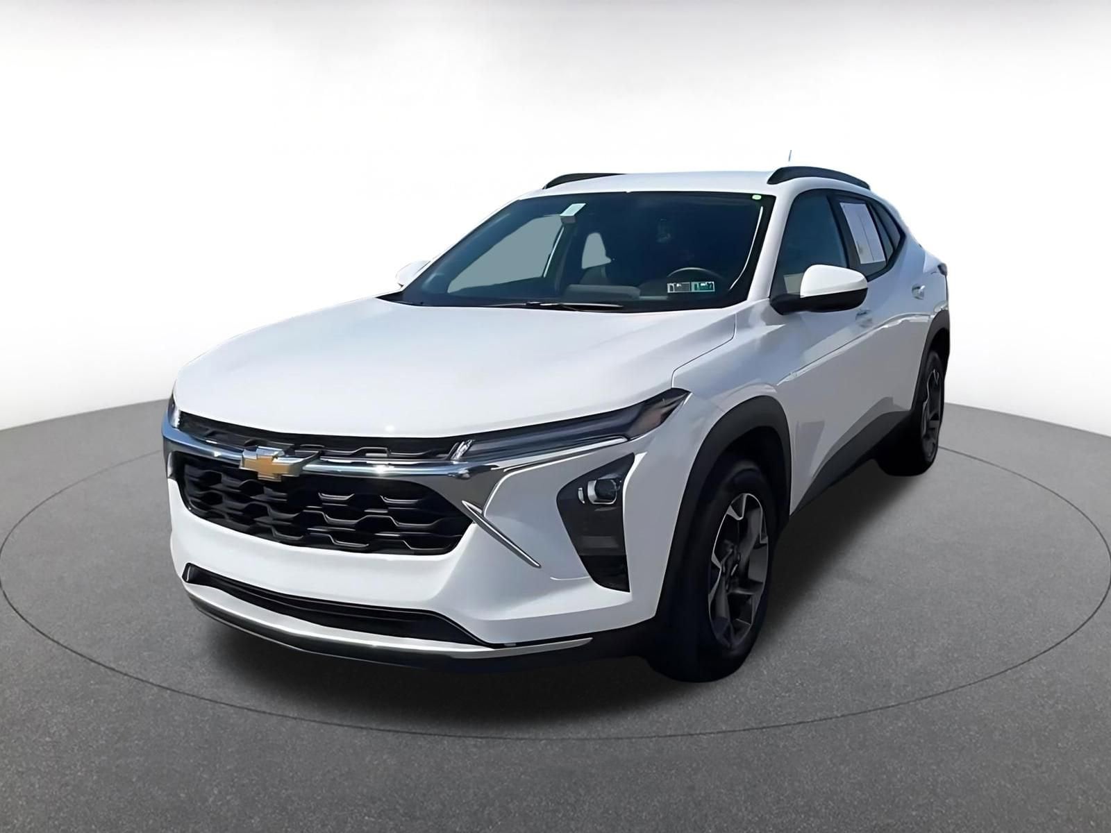 Thumbnail: 2025 Chevrolet Trax - 6