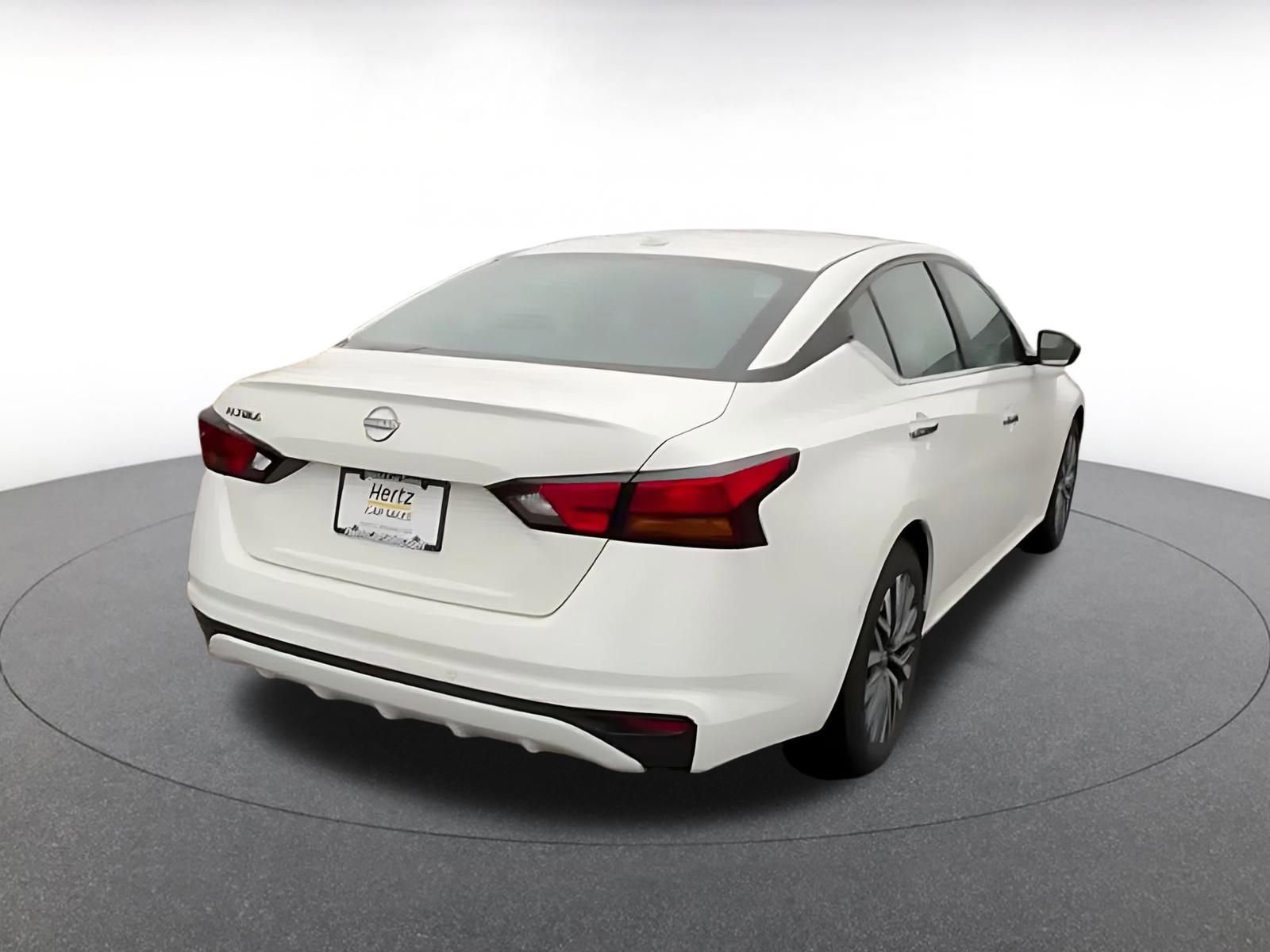 Thumbnail: 2025 Nissan Altima - 12