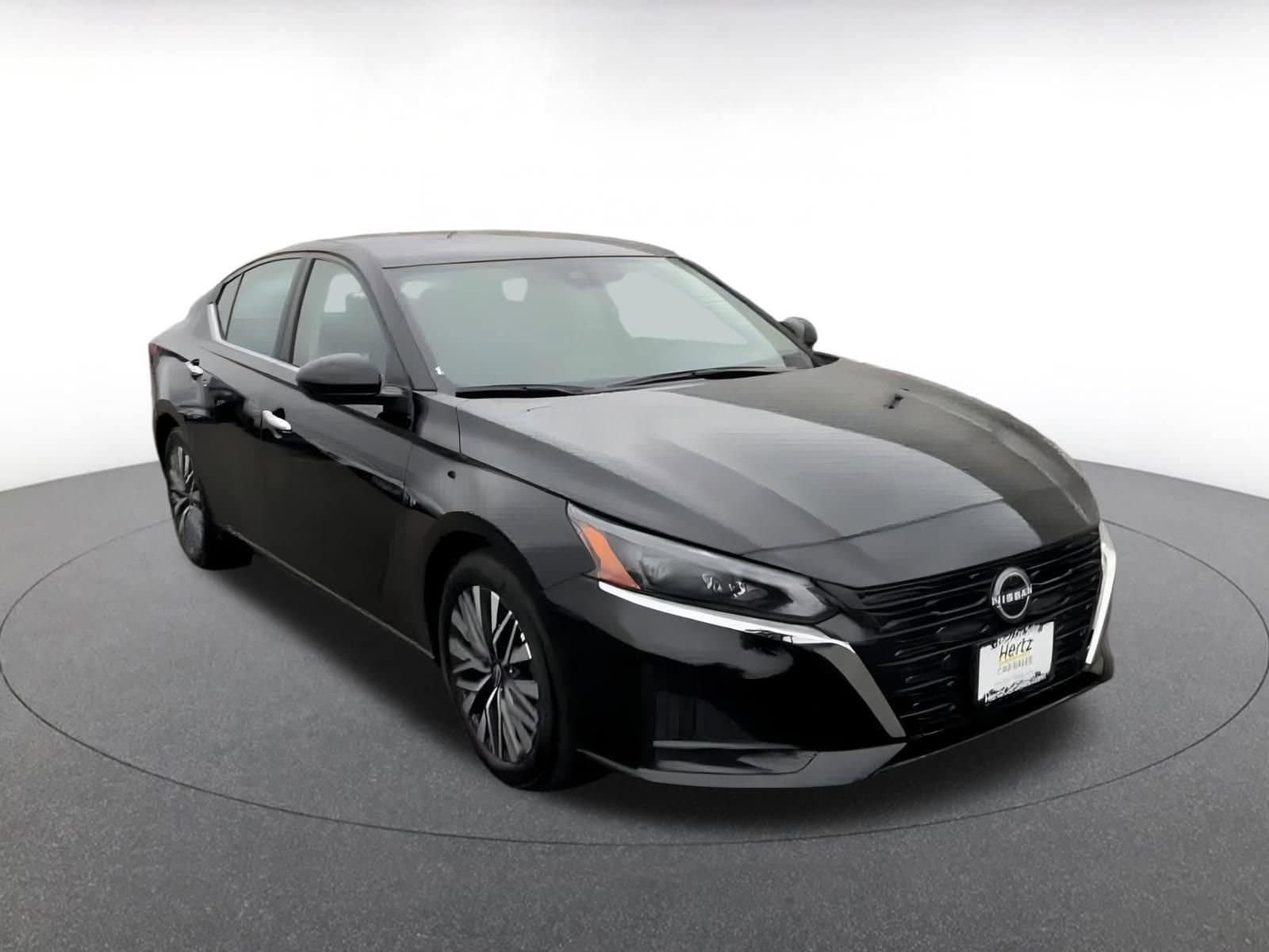 Thumbnail: 2024 Nissan Altima - 3