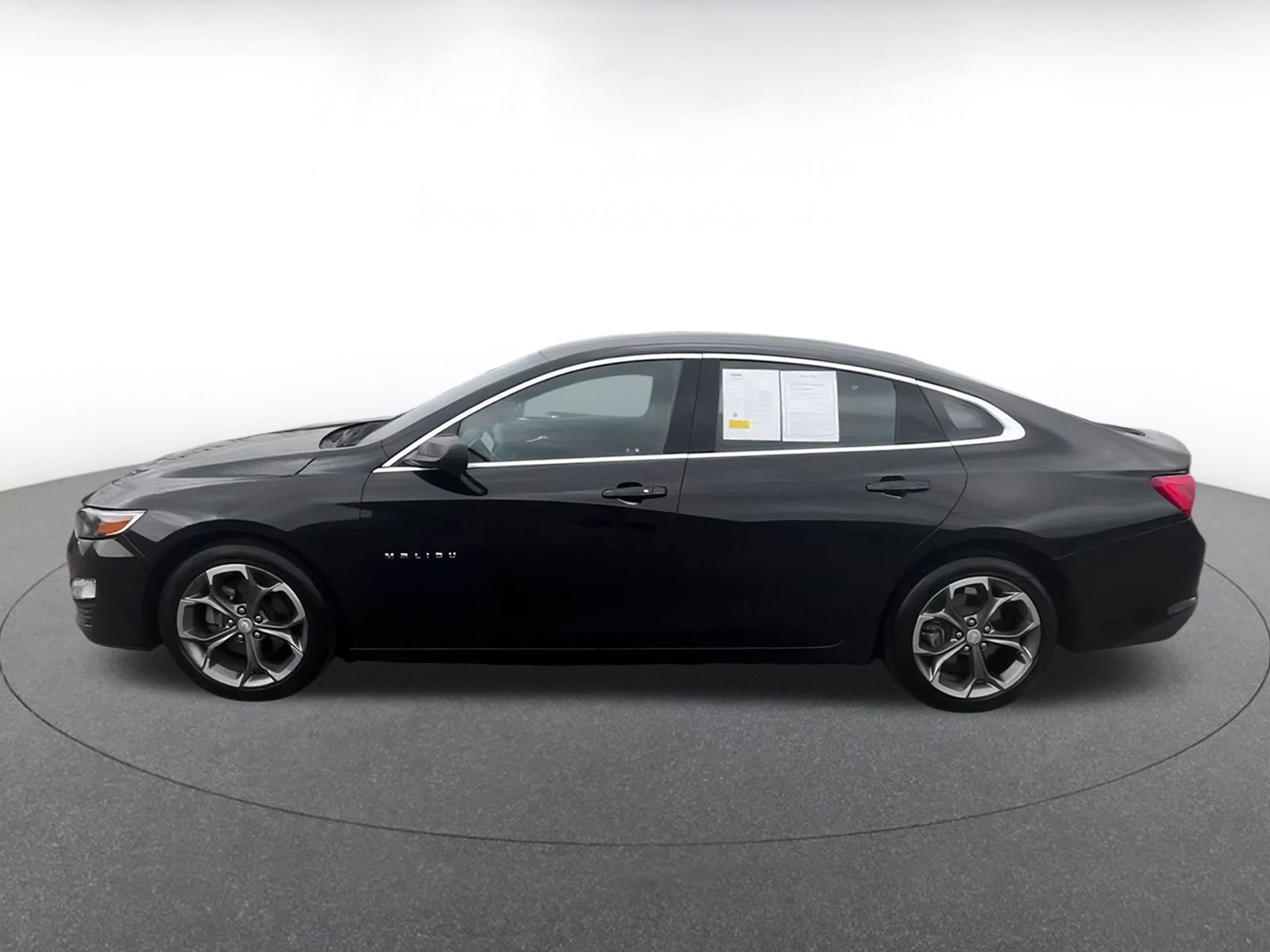 Thumbnail: 2023 Chevrolet Malibu - 10