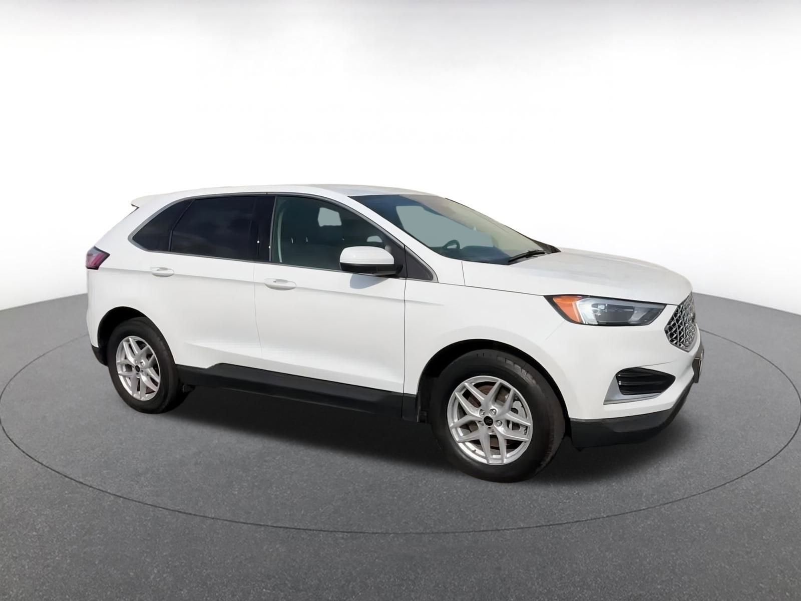 Thumbnail: 2024 Ford Edge - 2