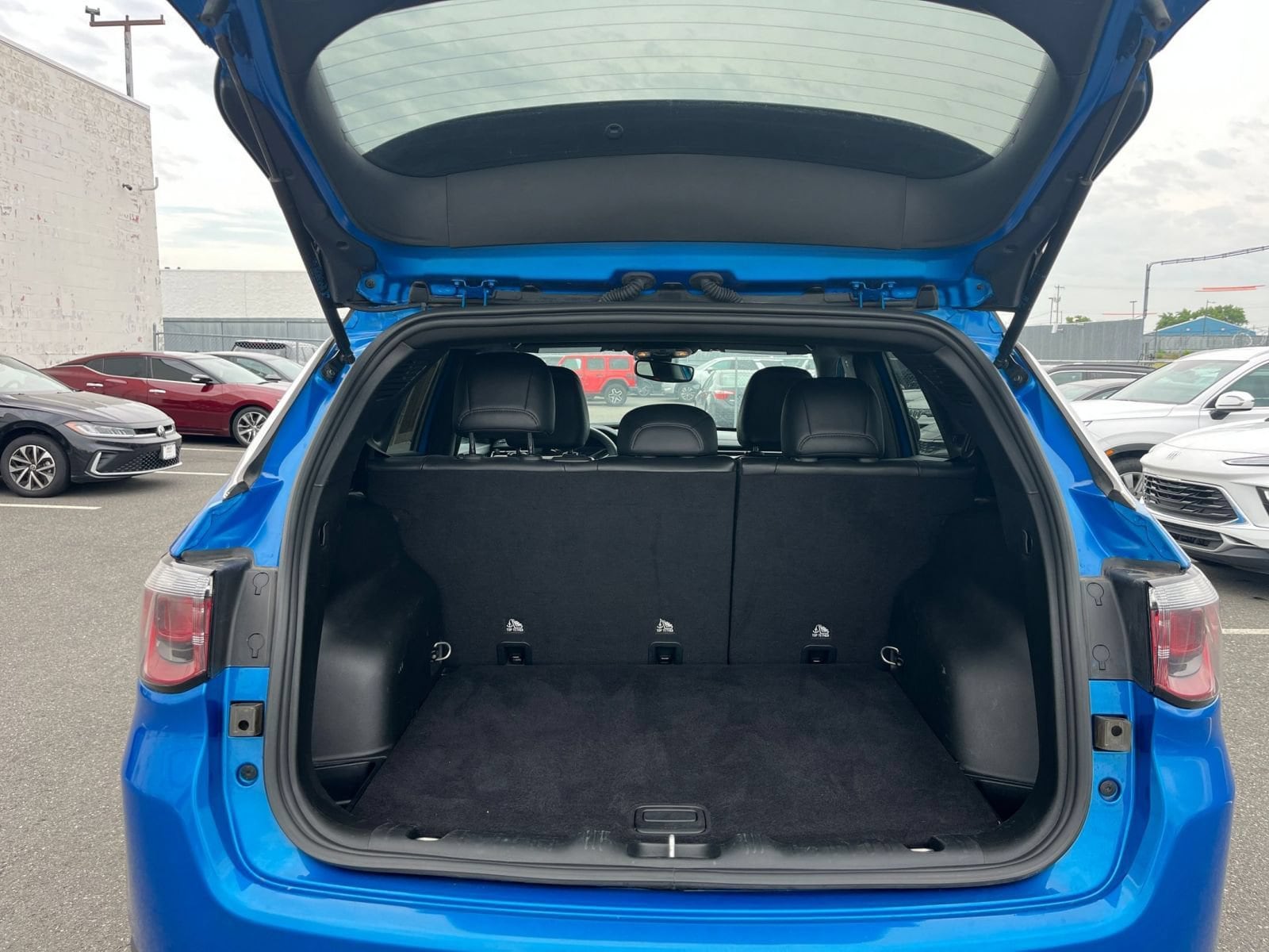 Thumbnail: 2025 Jeep Compass - 32