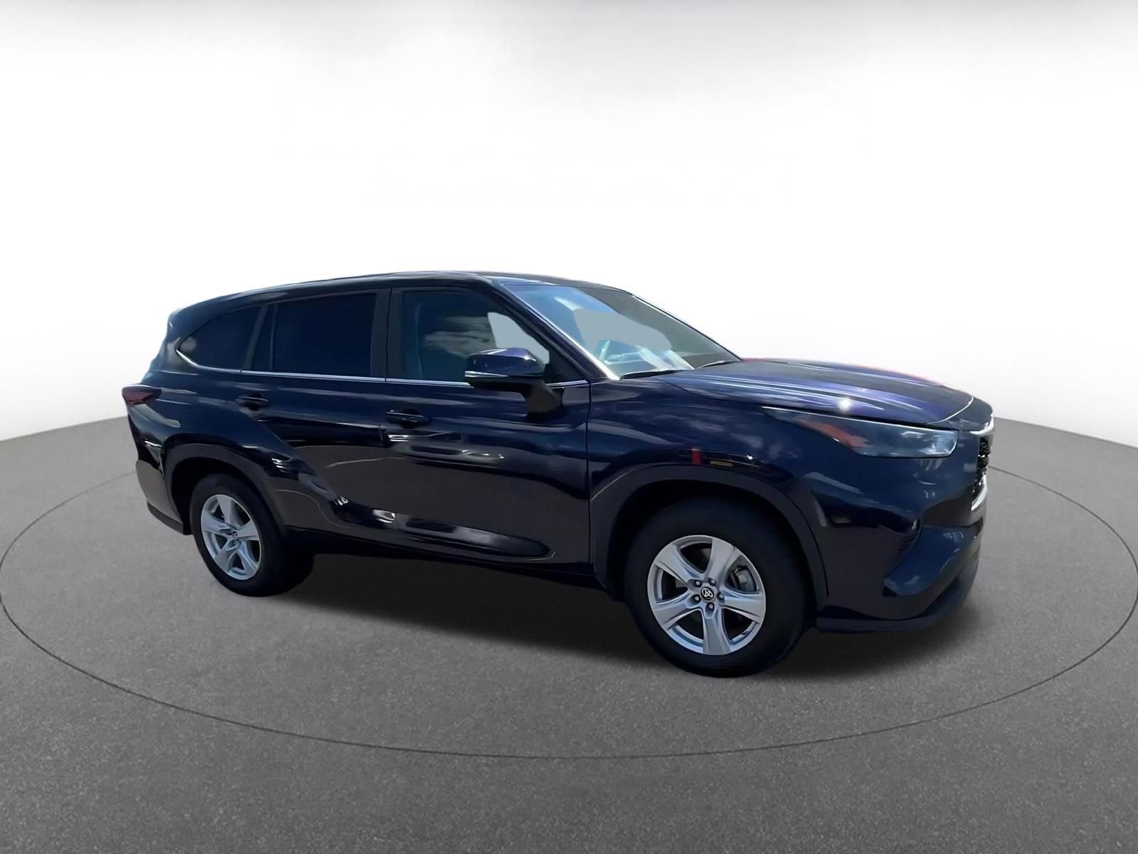 Thumbnail: 2025 Toyota Highlander - 2