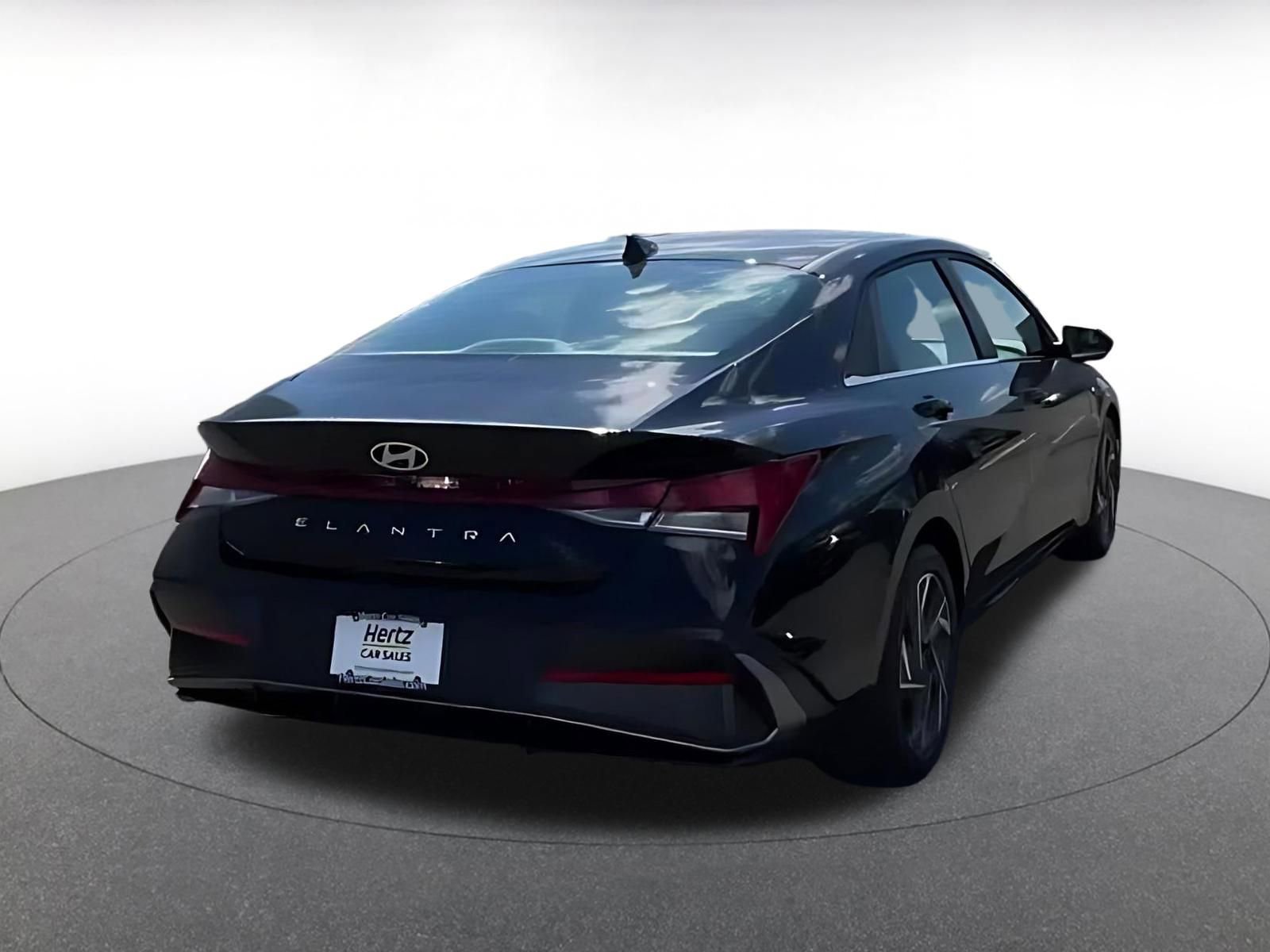 Thumbnail: 2025 Hyundai Elantra - 13