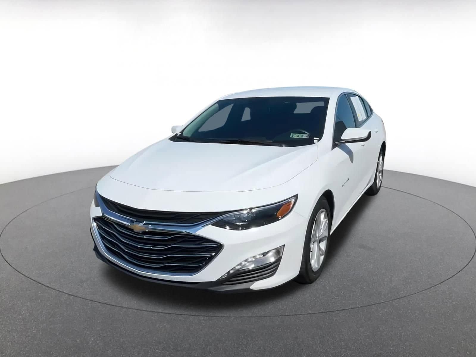 Thumbnail: 2024 Chevrolet Malibu - 6