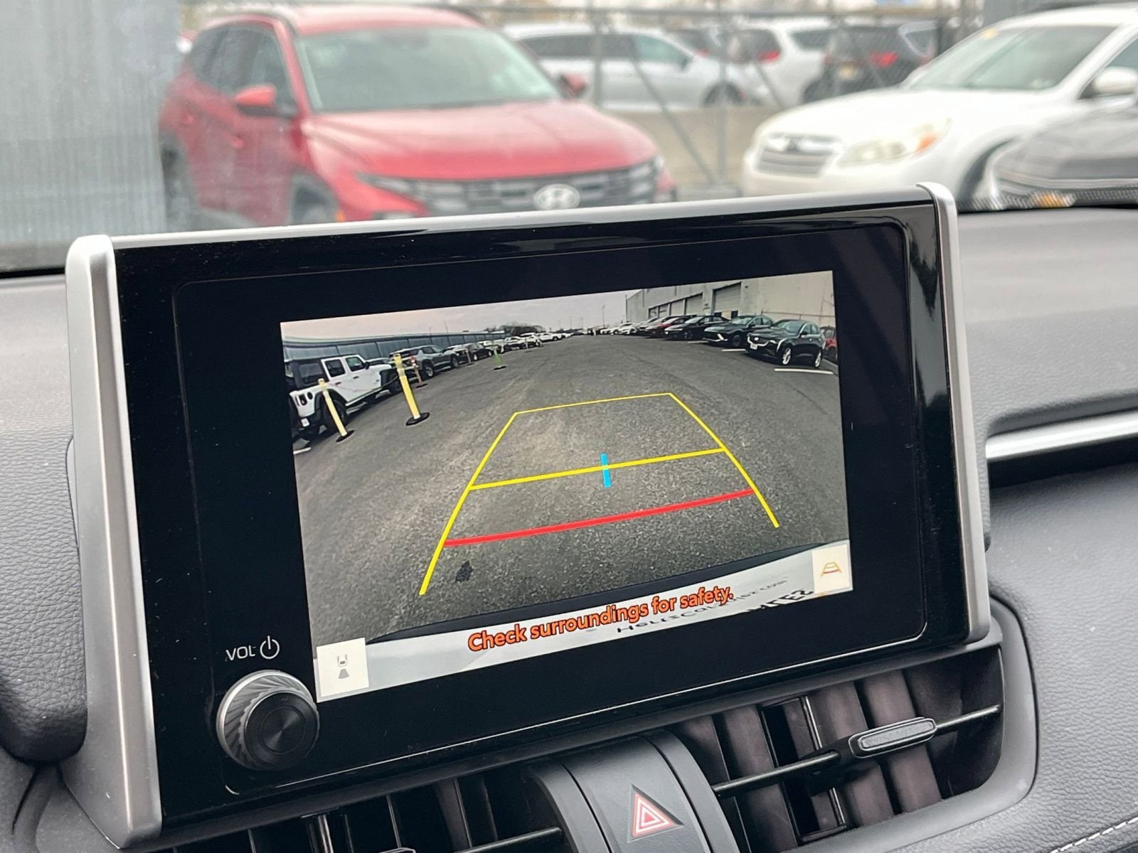 Thumbnail: 2025 Toyota RAV4 - 17