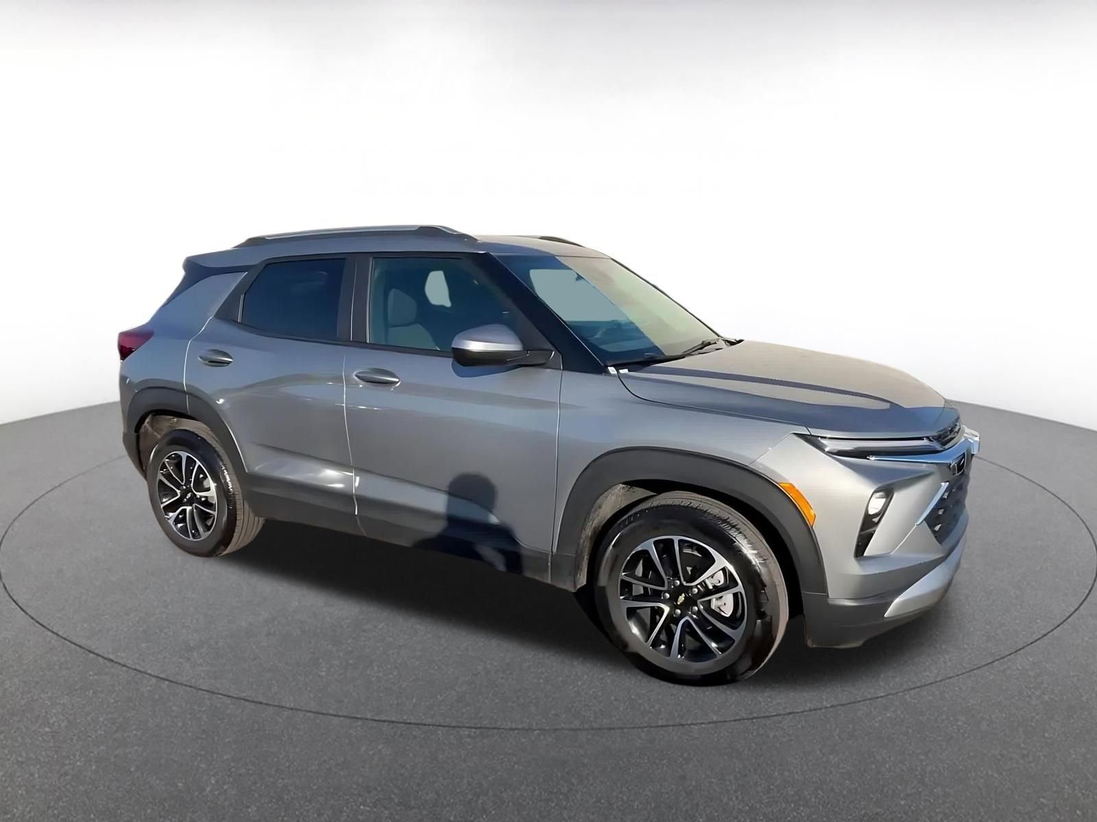 Thumbnail: 2025 Chevrolet TrailBlazer - 2