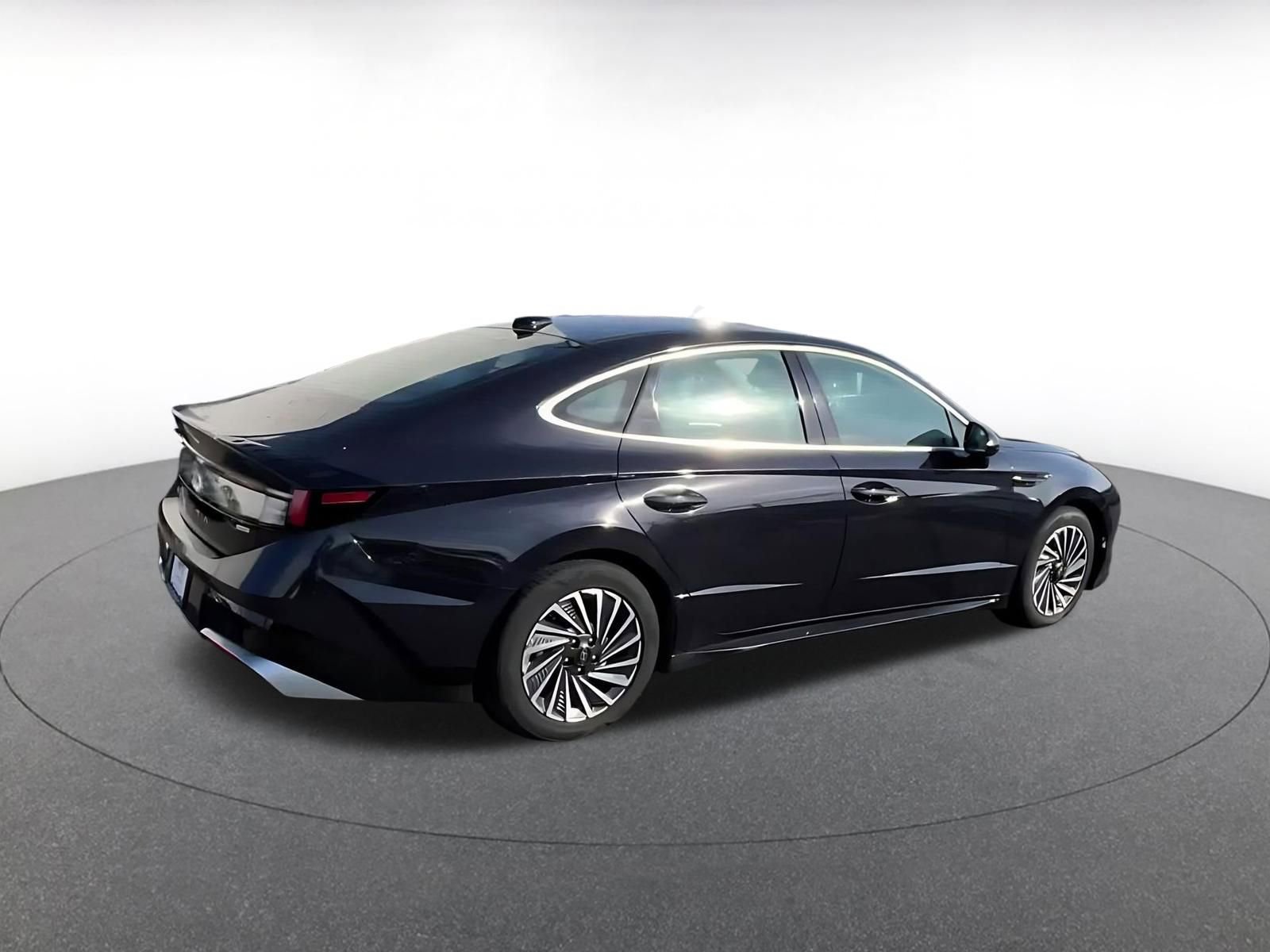 Thumbnail: 2025 Hyundai Sonata - 15
