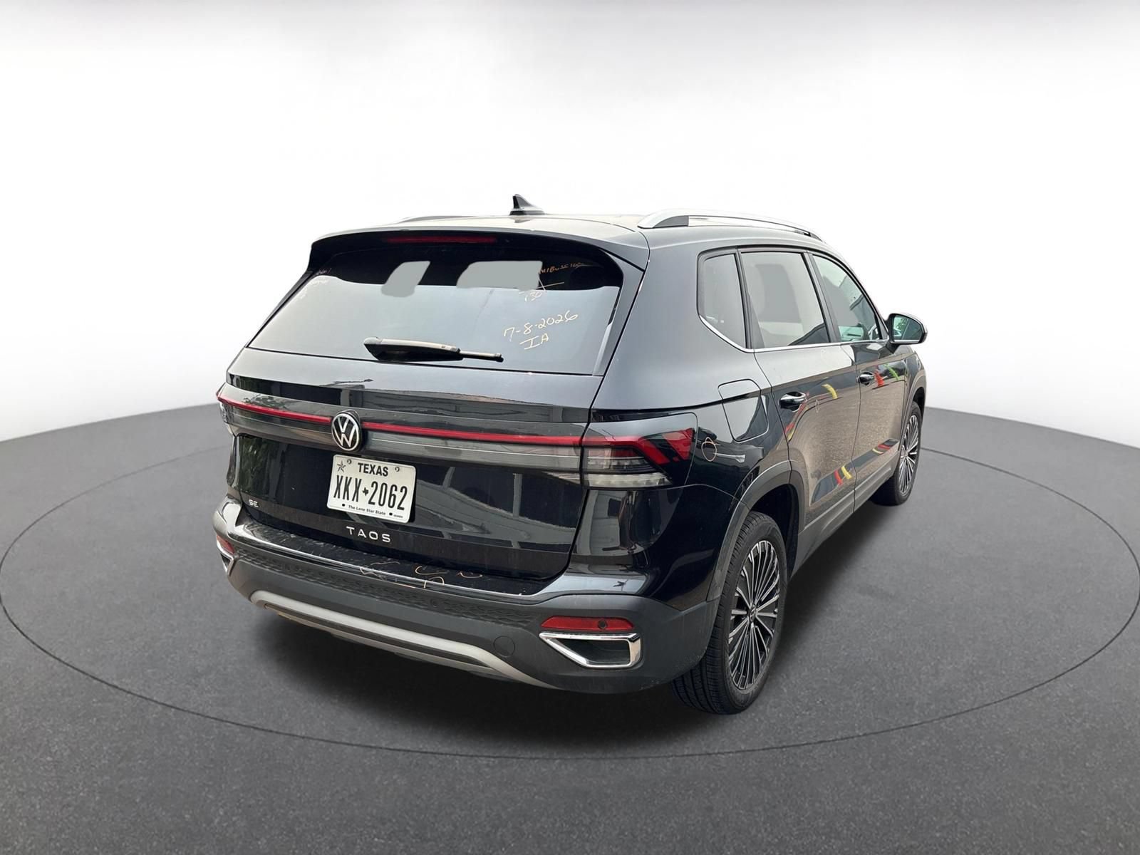 Thumbnail: 2026 Volkswagen Taos - 10