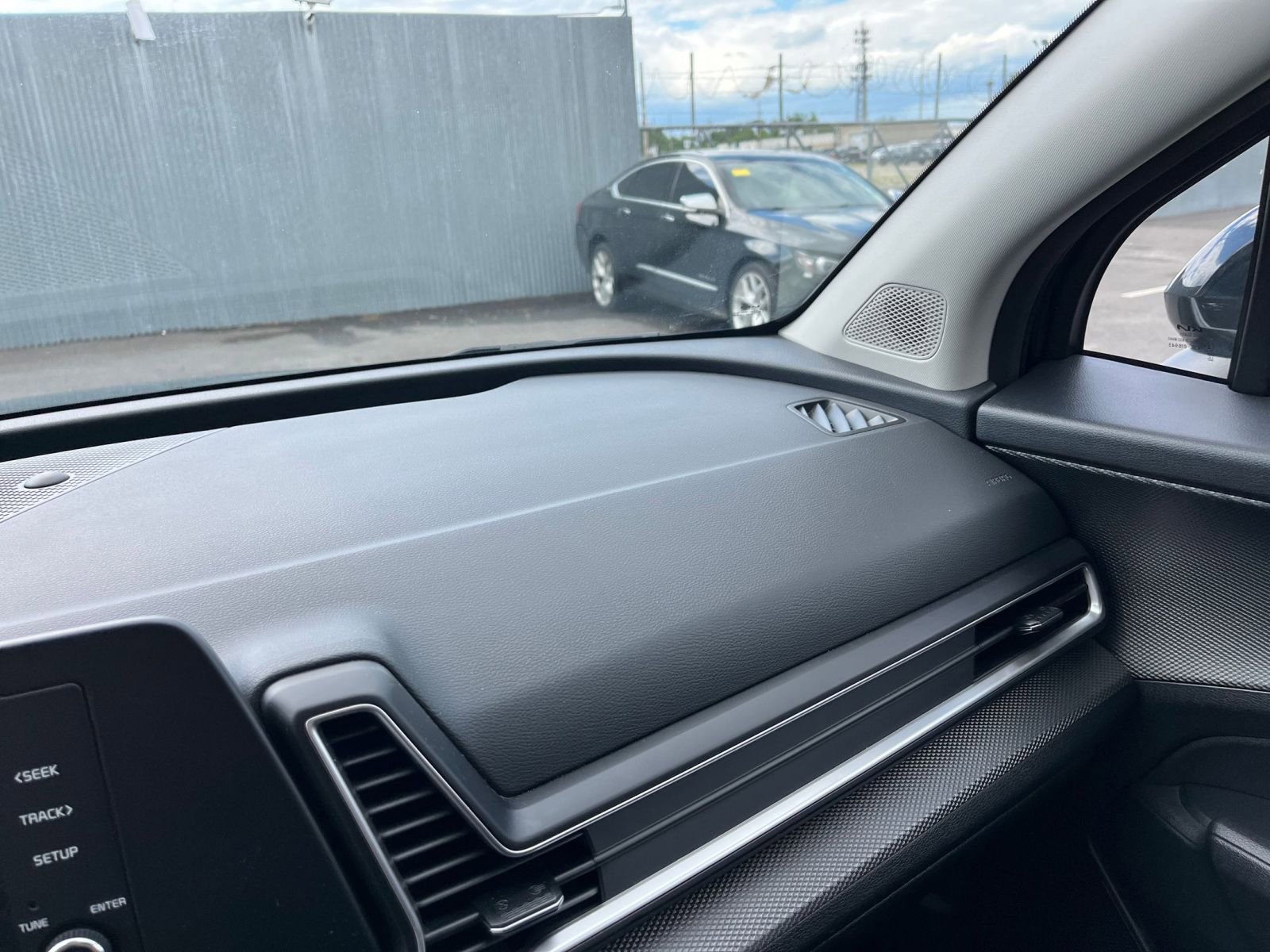 2024 Kia Sportage LX 33