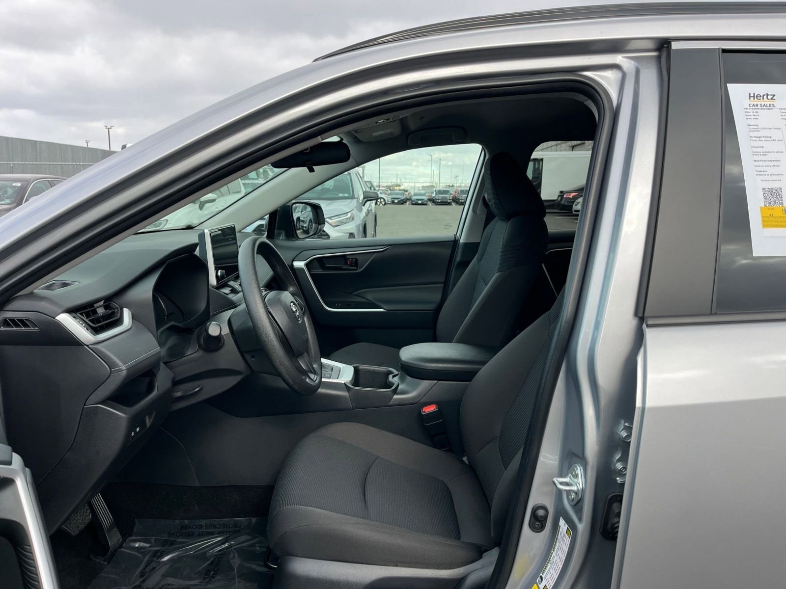 Thumbnail: 2025 Toyota RAV4 - 26