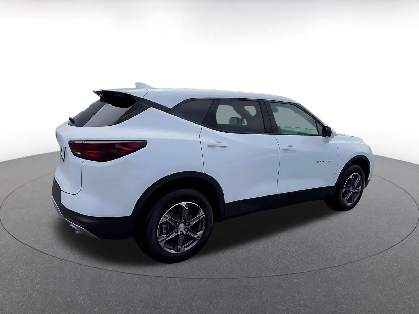 Thumbnail: 2026 Chevrolet Blazer - 15