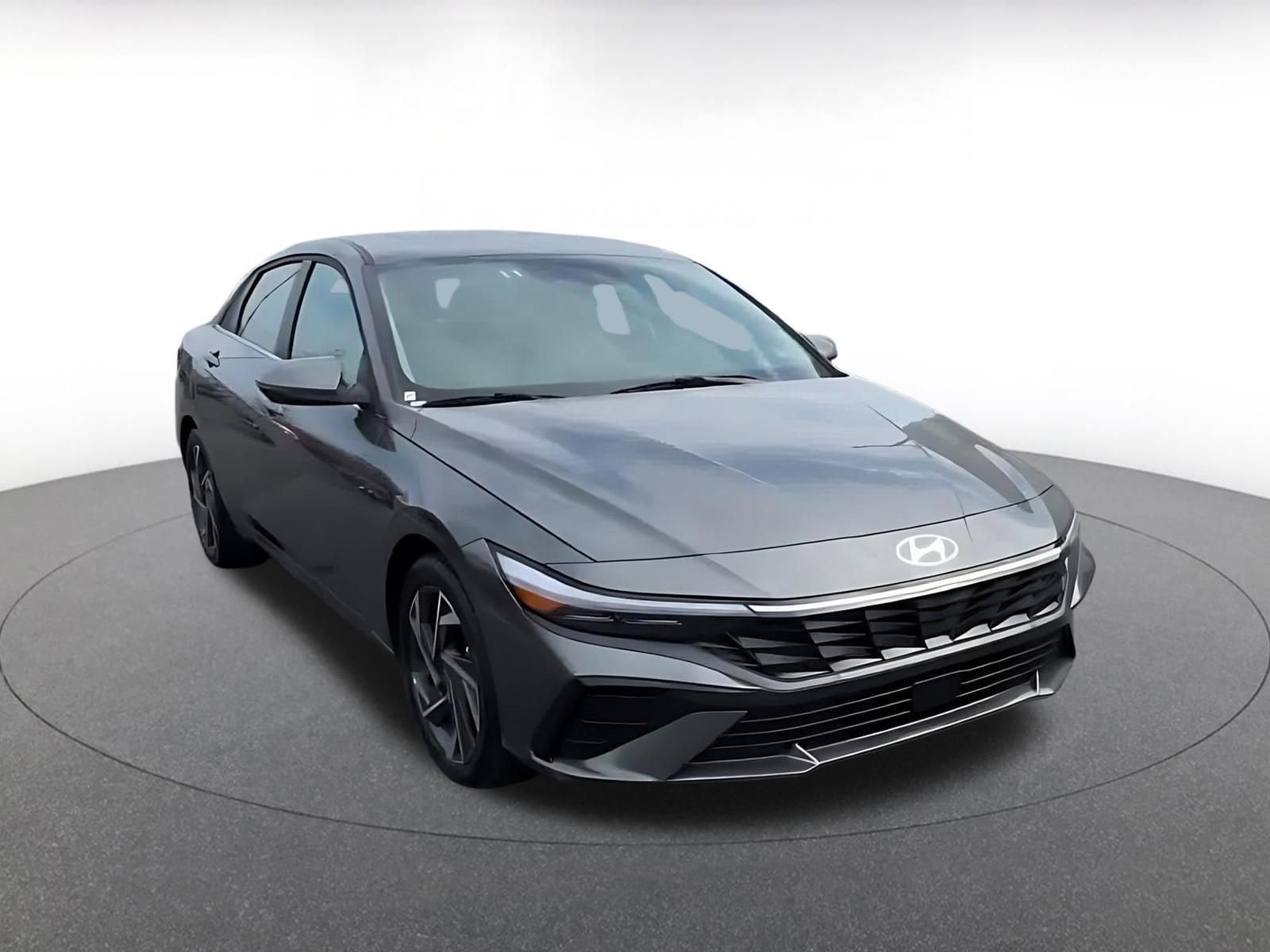 Thumbnail: 2025 Hyundai Elantra - 3